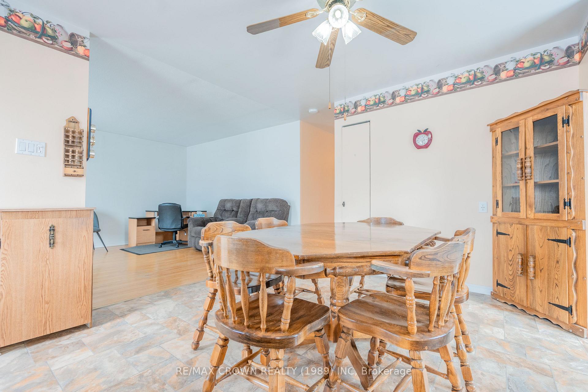 Photo 11 of 37 Wolfe Street, Kapuskasing — HOMEH