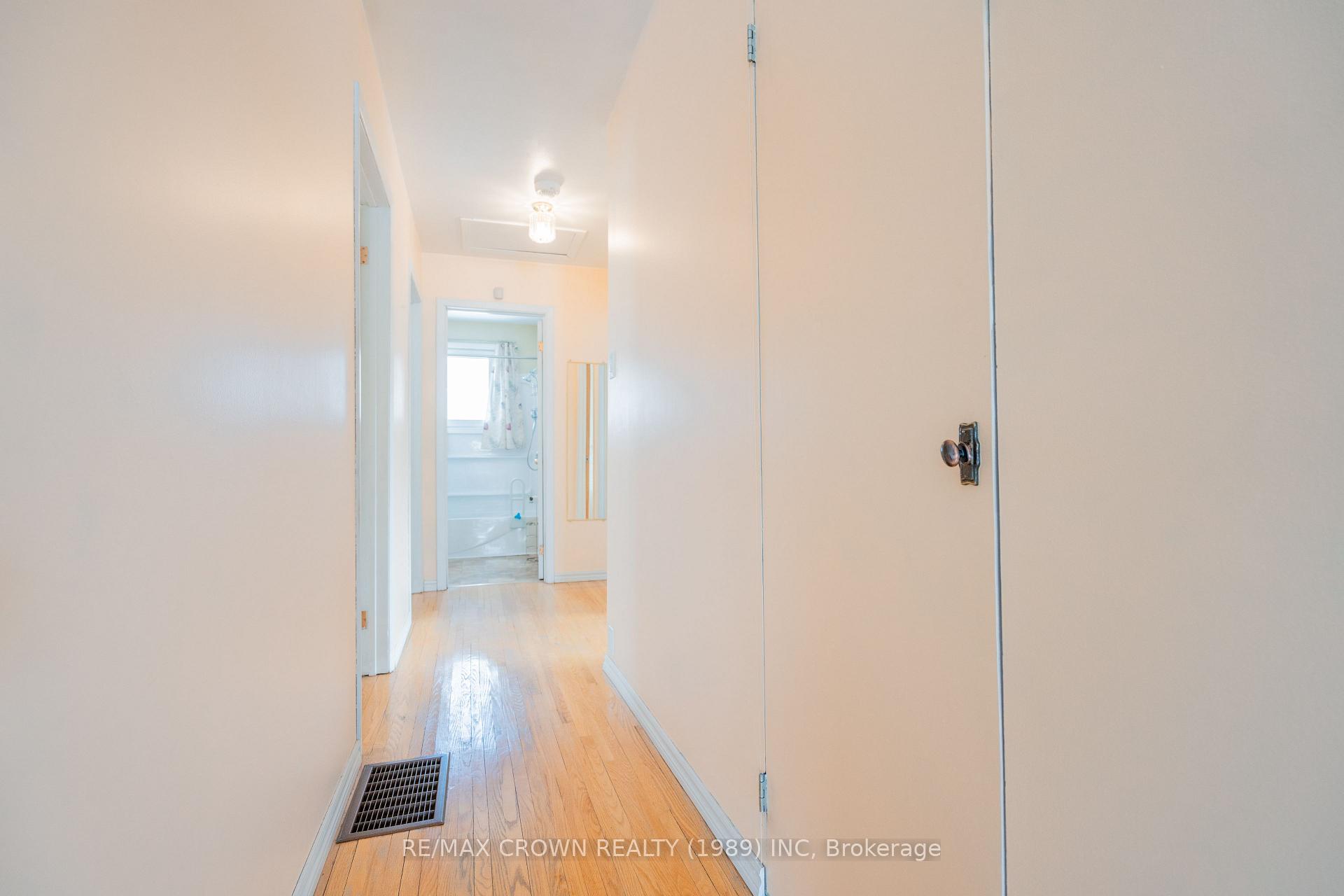 Photo 17 of 37 Wolfe Street, Kapuskasing — HOMEH
