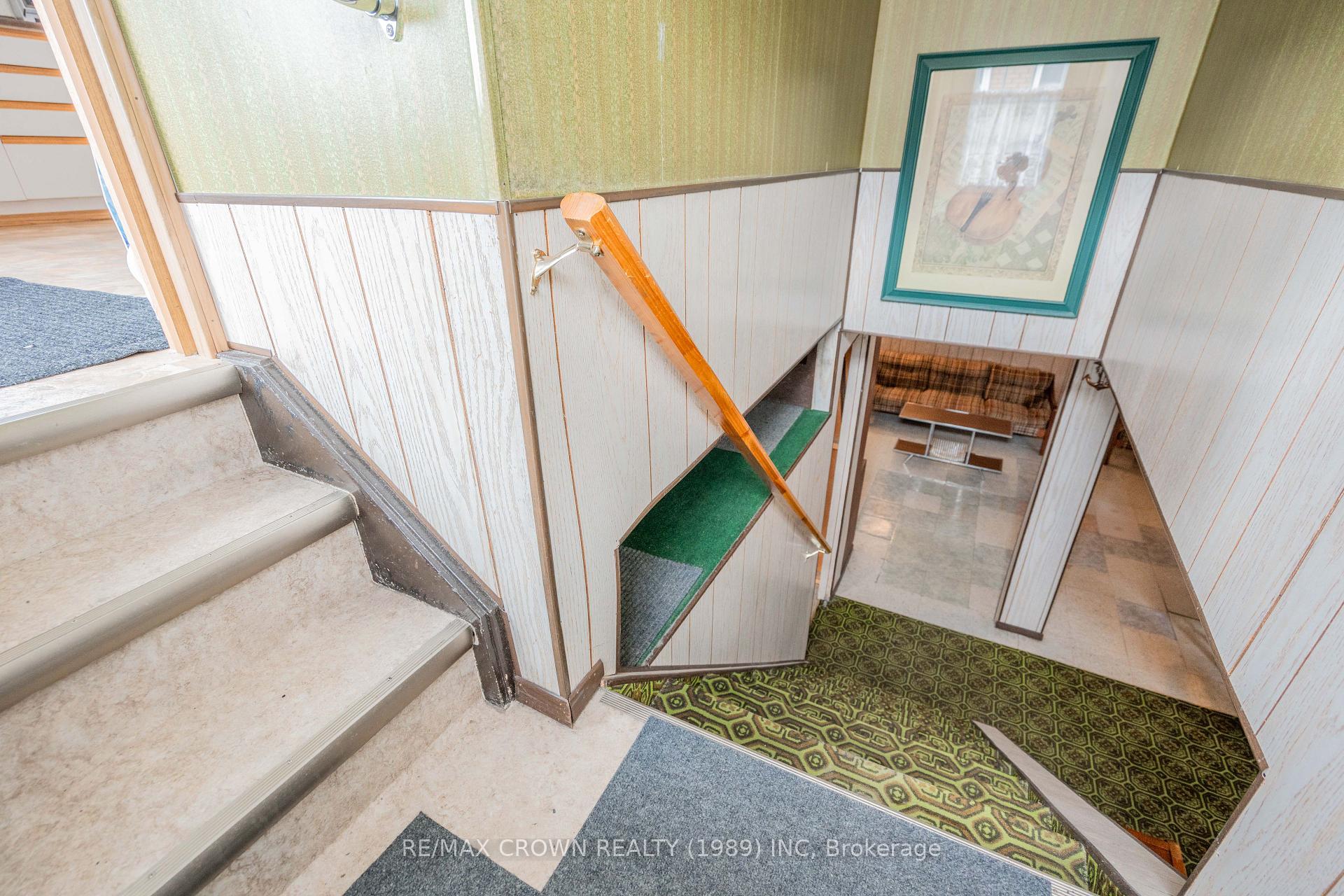 Photo 31 of 37 Wolfe Street, Kapuskasing — HOMEH