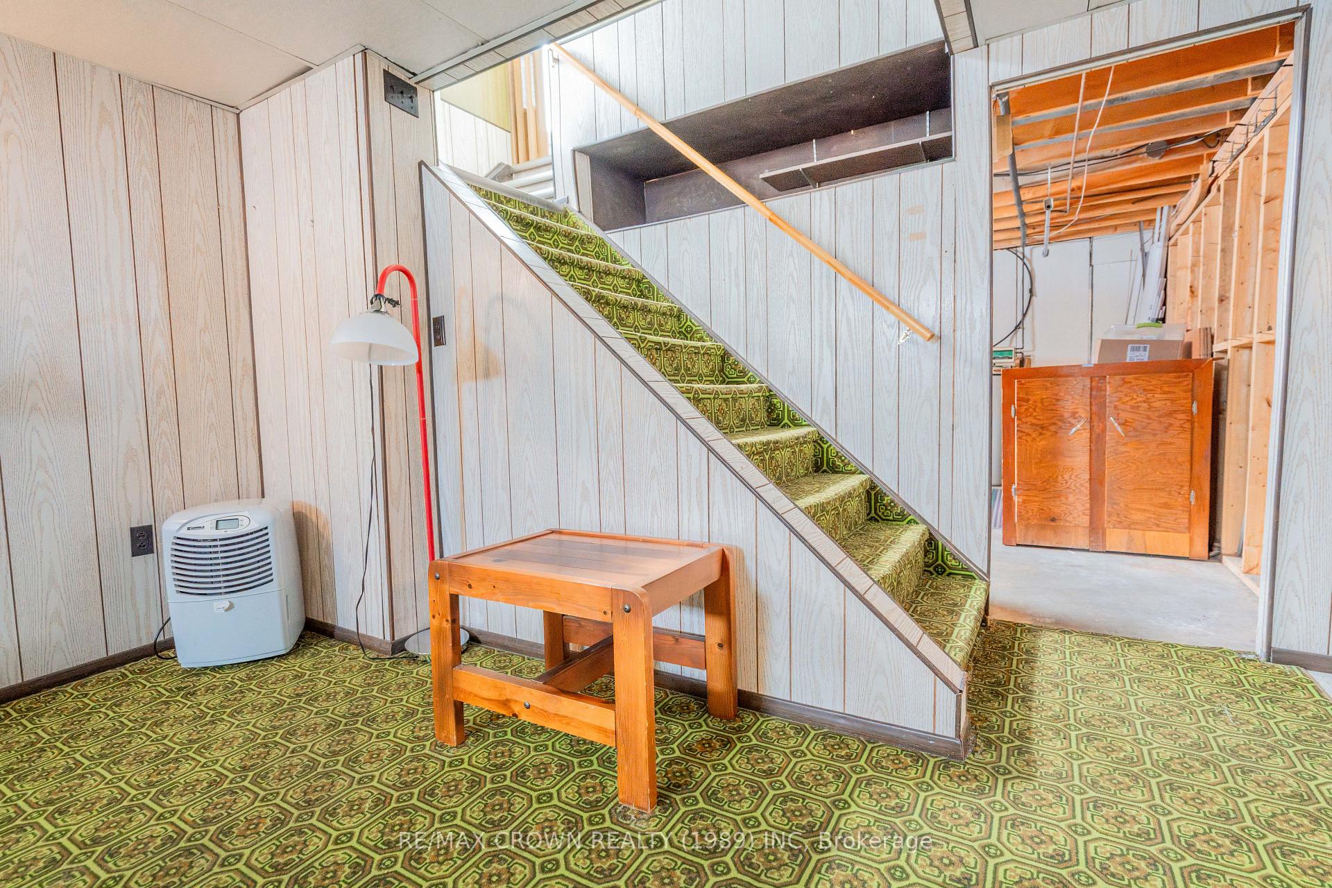 Photo 33 of 37 Wolfe Street, Kapuskasing — HOMEH