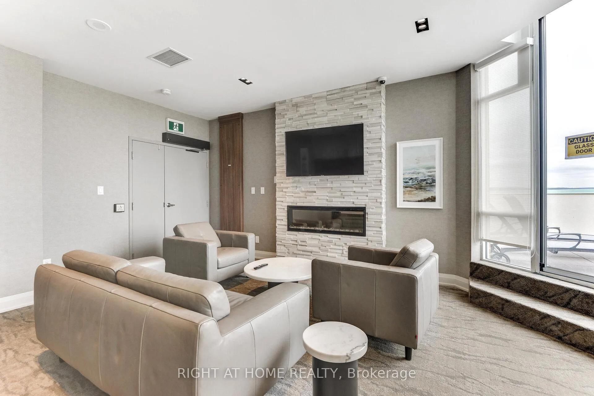 Photo 15 of Unit 1714, 1276 Maple Crossing Boulevard, Burlington, Brant — HOMEH