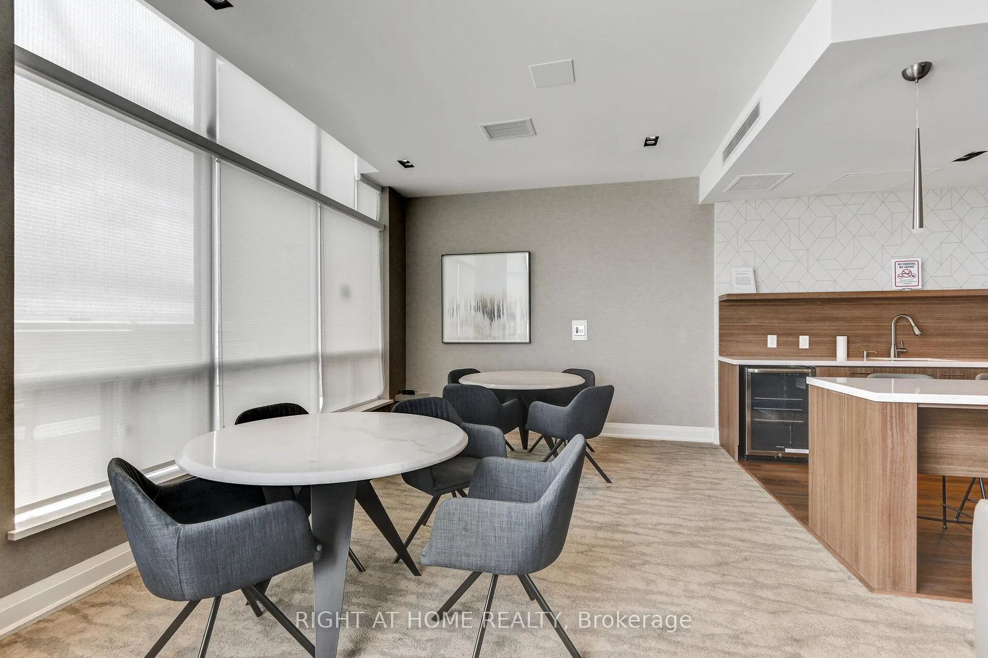 Photo 20 of Unit 1714, 1276 Maple Crossing Boulevard, Burlington, Brant — HOMEH