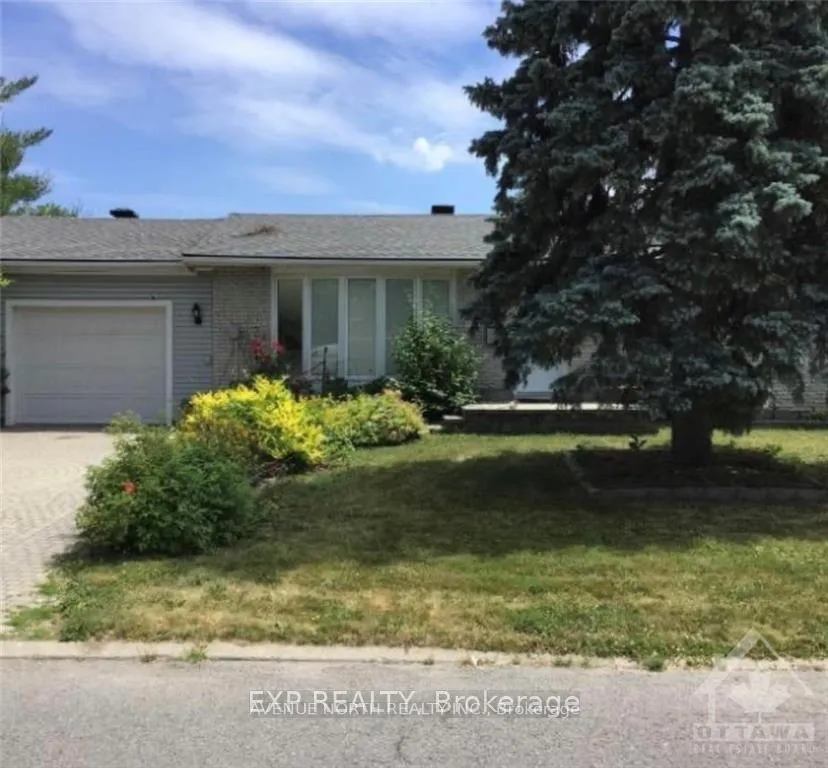 Photo 1 of 15 Saginaw Crescent, Ottawa, Borden Farm/Stewart Farm/Carleton Heights/Parkwood Hills — HOMEH