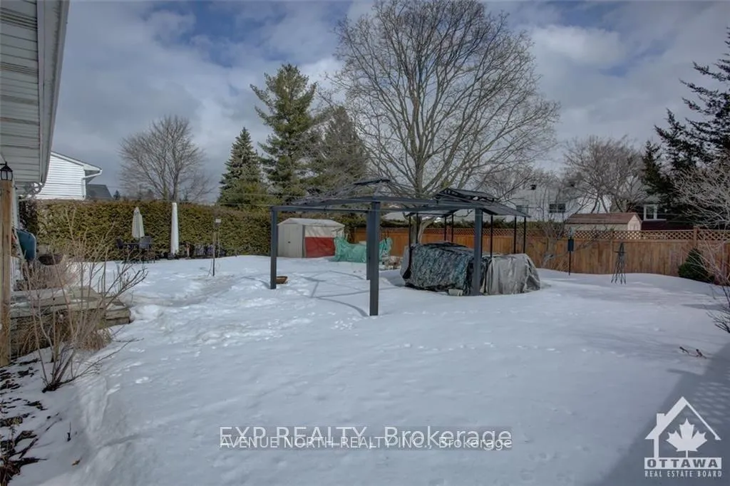 Photo 14 of 15 Saginaw Crescent, Ottawa, Borden Farm/Stewart Farm/Carleton Heights/Parkwood Hills — HOMEH