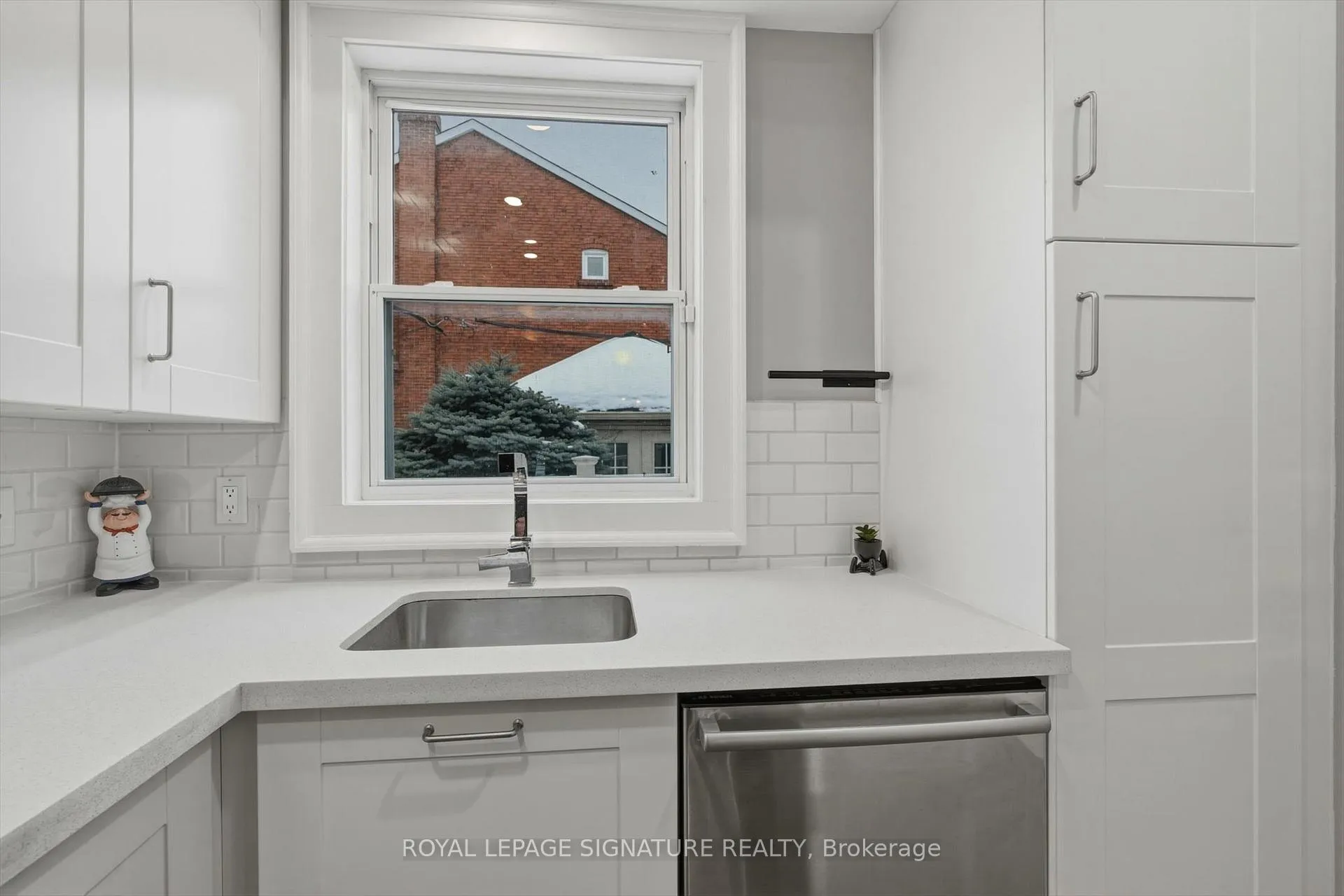 Photo 18 of 55 Atlas Avenue, Toronto, Humewood-Cedarvale — HOMEH