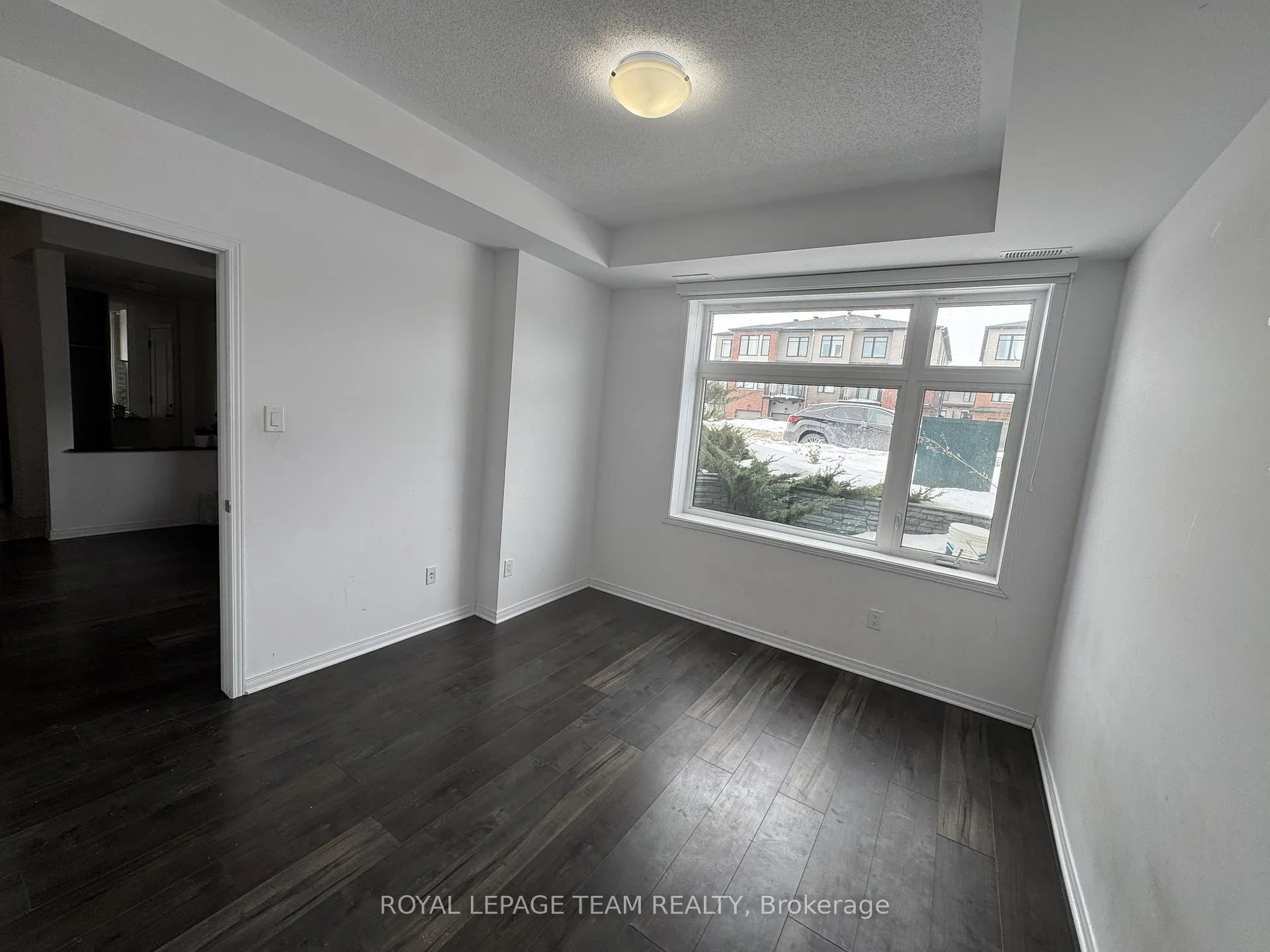Photo 11 of Unit A, 371 Haliburton Heights, Ottawa, Kanata - Emerald Meadows/Trailwest — HOMEH
