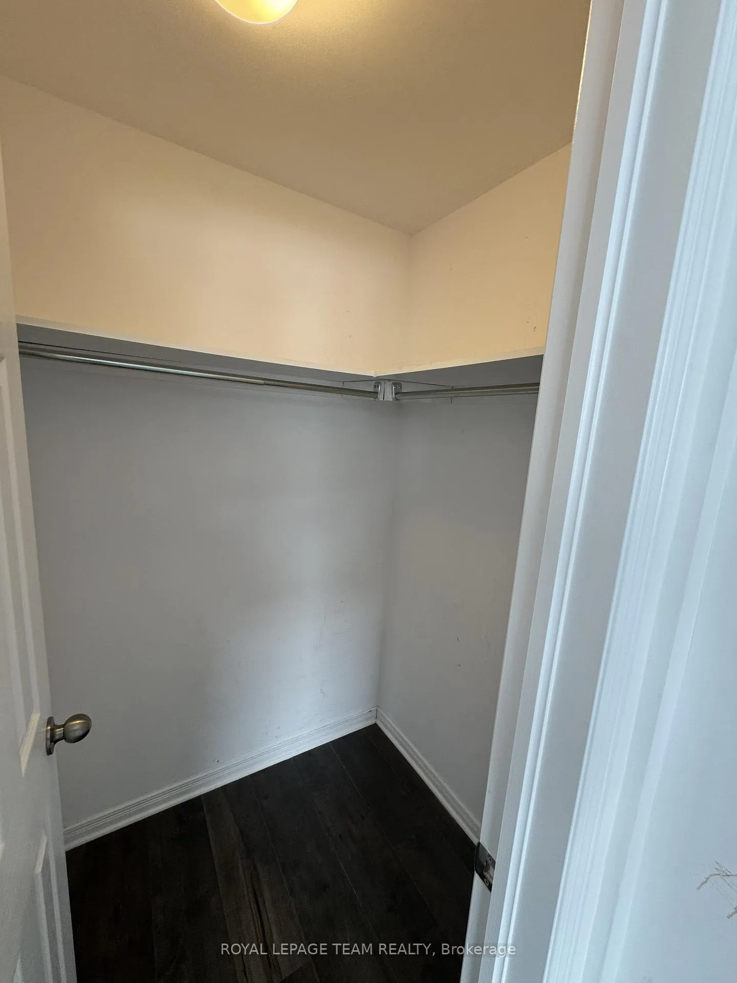 Photo 13 of Unit A, 371 Haliburton Heights, Ottawa, Kanata - Emerald Meadows/Trailwest — HOMEH