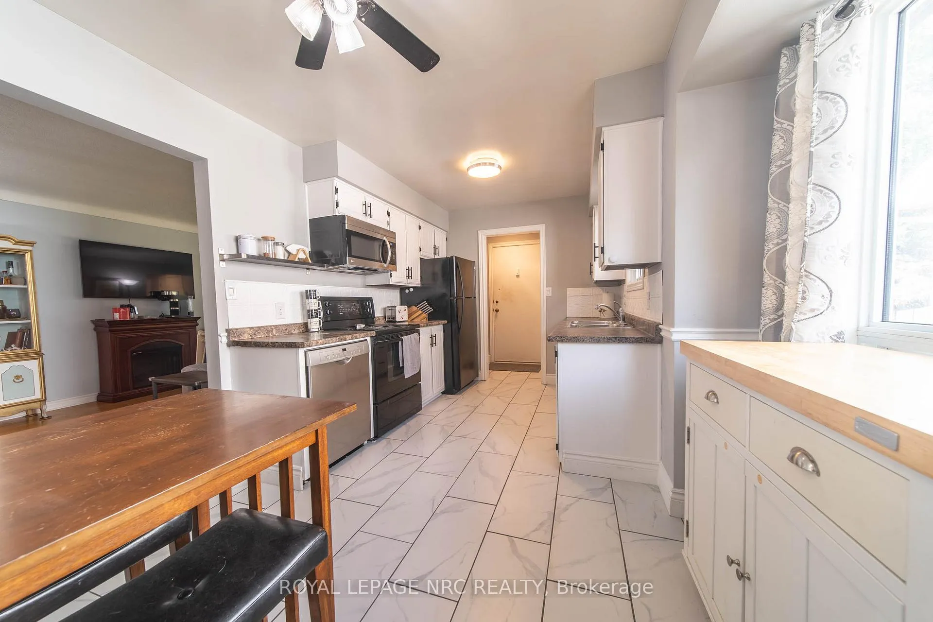 Photo 7 of 4228 York Drive, Niagara Falls, Morrison — HOMEH