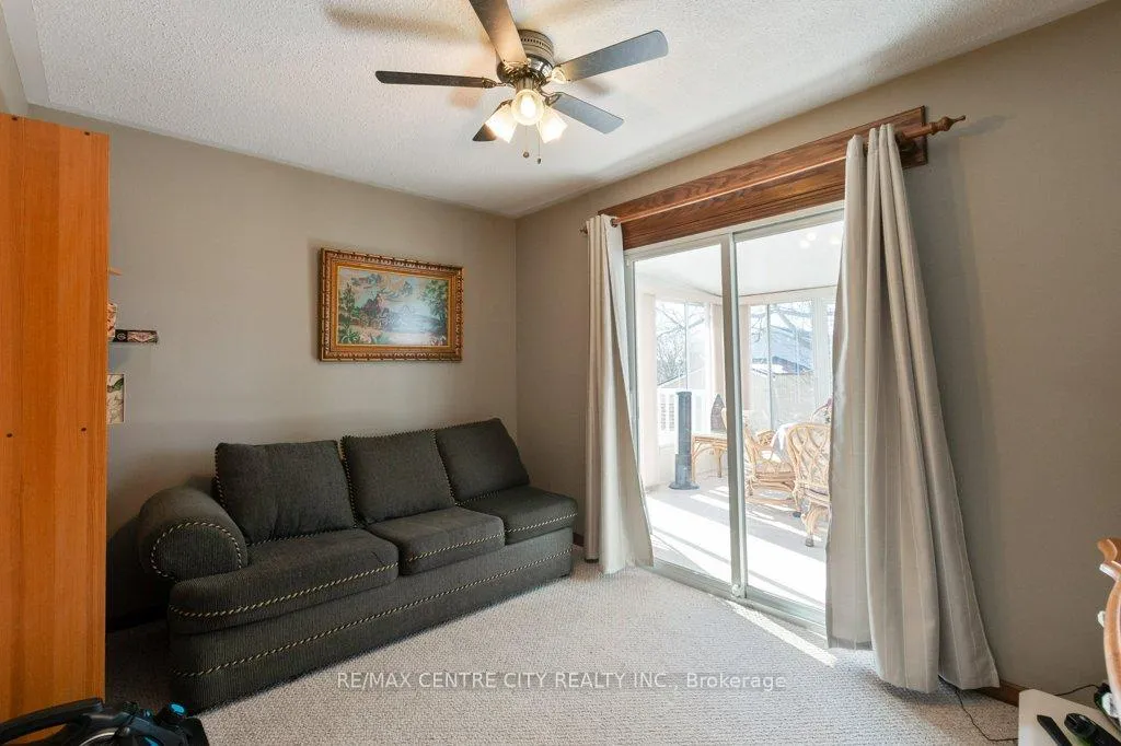 Photo 21 of 152 1/2 Fairview Avenue, St. Thomas — HOMEH