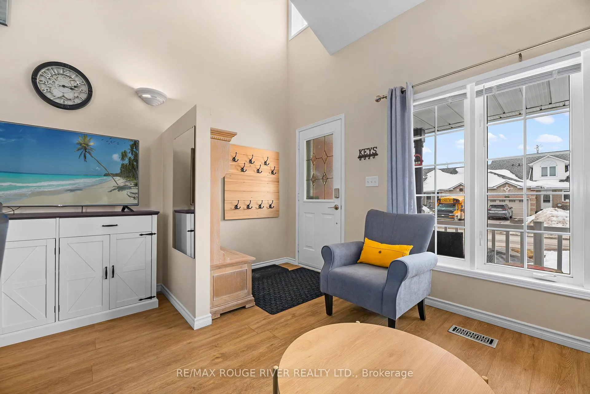 Photo 6 of 1410 Lillico Crescent, Peterborough, Monaghan Ward 2 — HOMEH