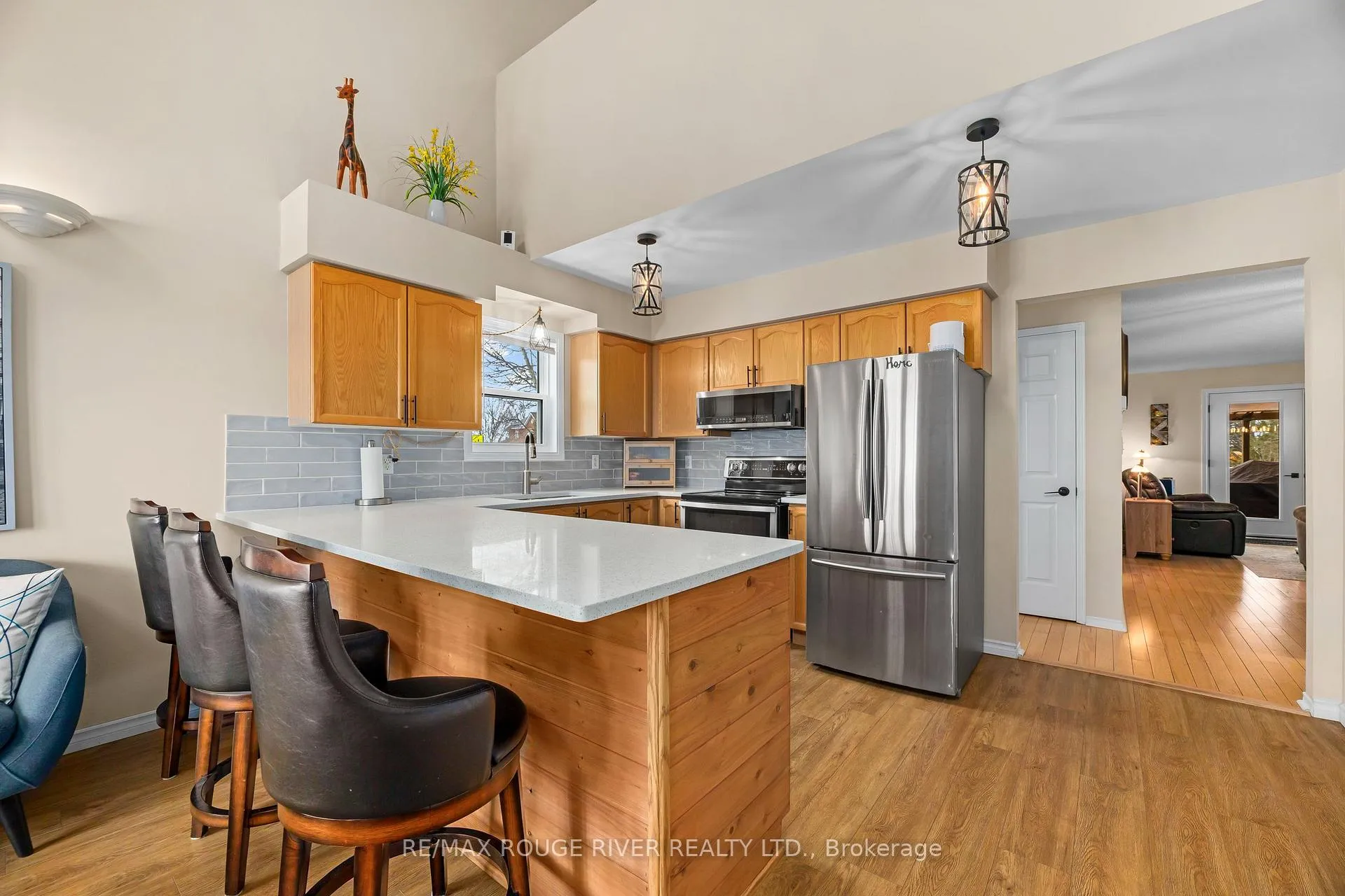 Photo 9 of 1410 Lillico Crescent, Peterborough, Monaghan Ward 2 — HOMEH