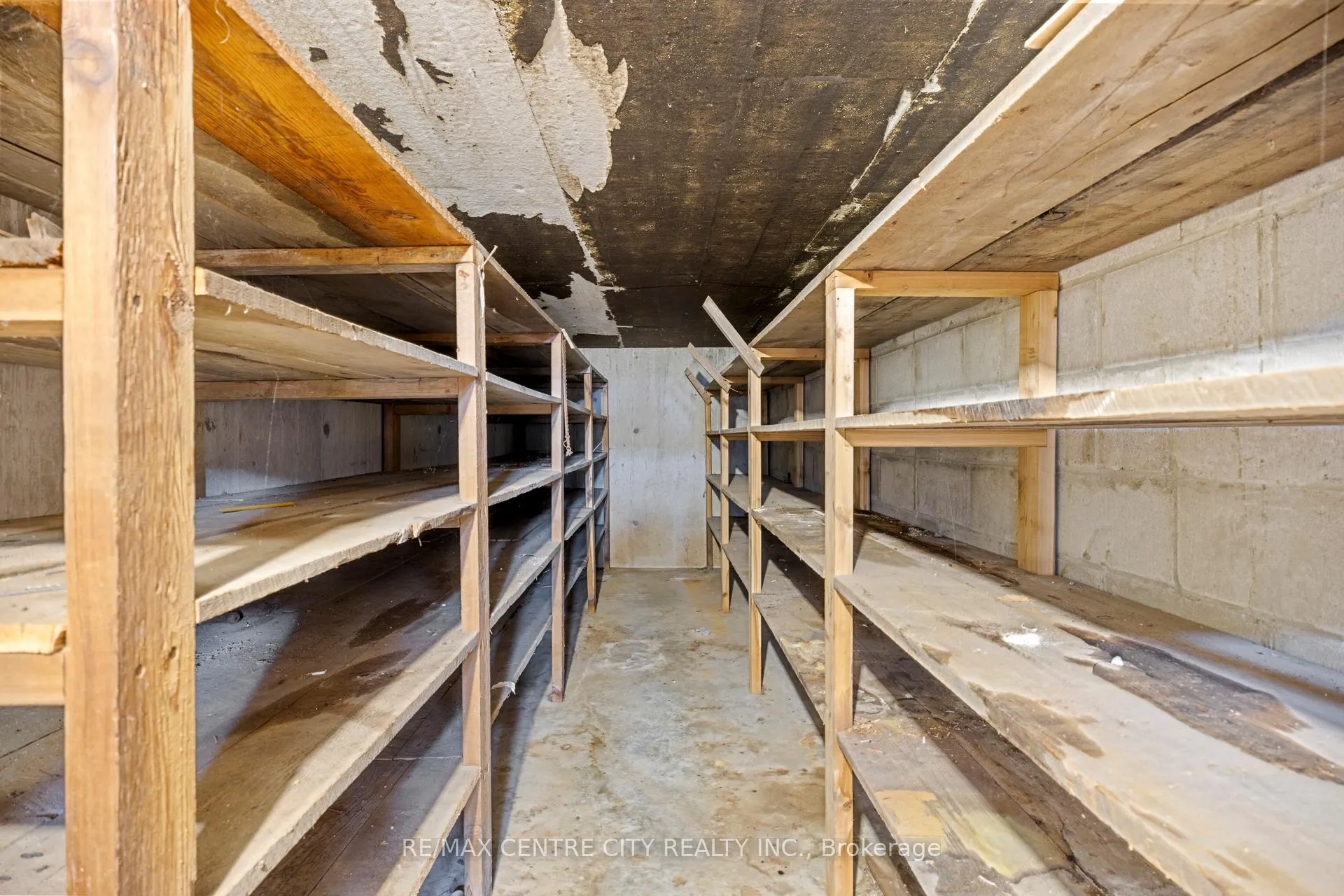 Photo 43 of 42420 John Wise Line, Central Elgin, Rural Central Elgin — HOMEH