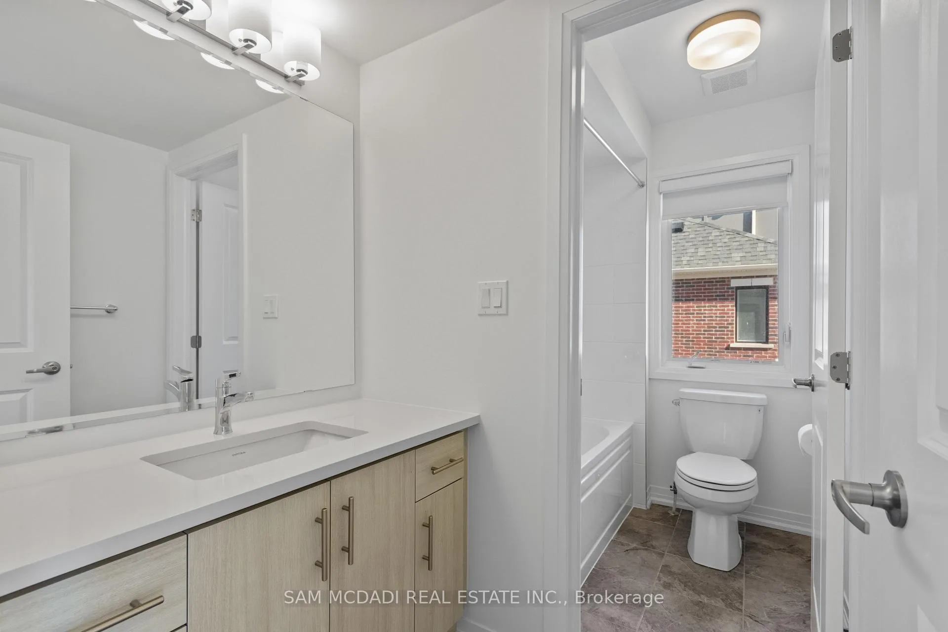 Photo 10 of Unit Upper, 4 Timber Falls Drive, Brampton, Northwest Brampton — HOMEH