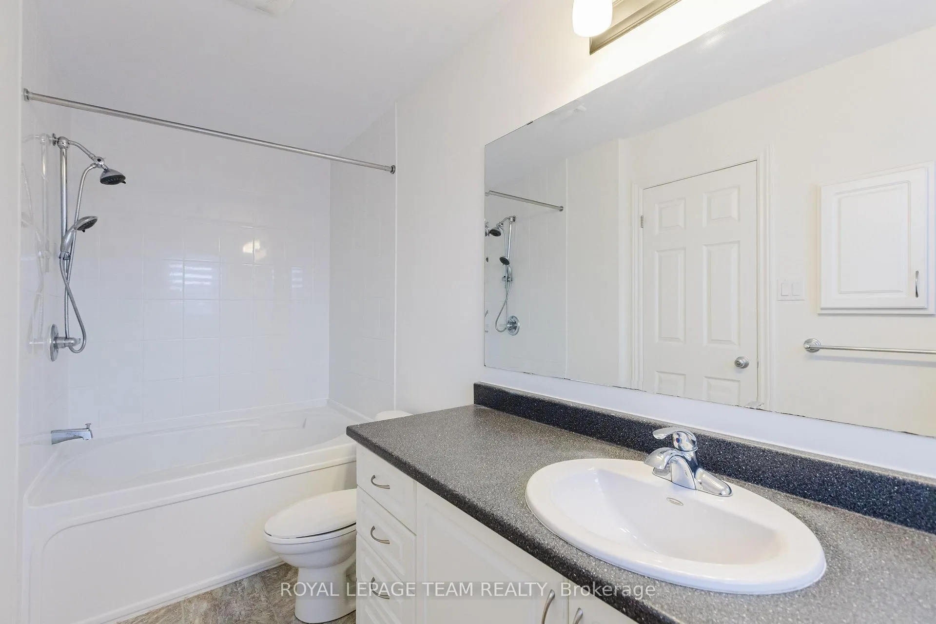Photo 17 of 637 Clearbrook Drive, Ottawa, Barrhaven - Strandherd — HOMEH