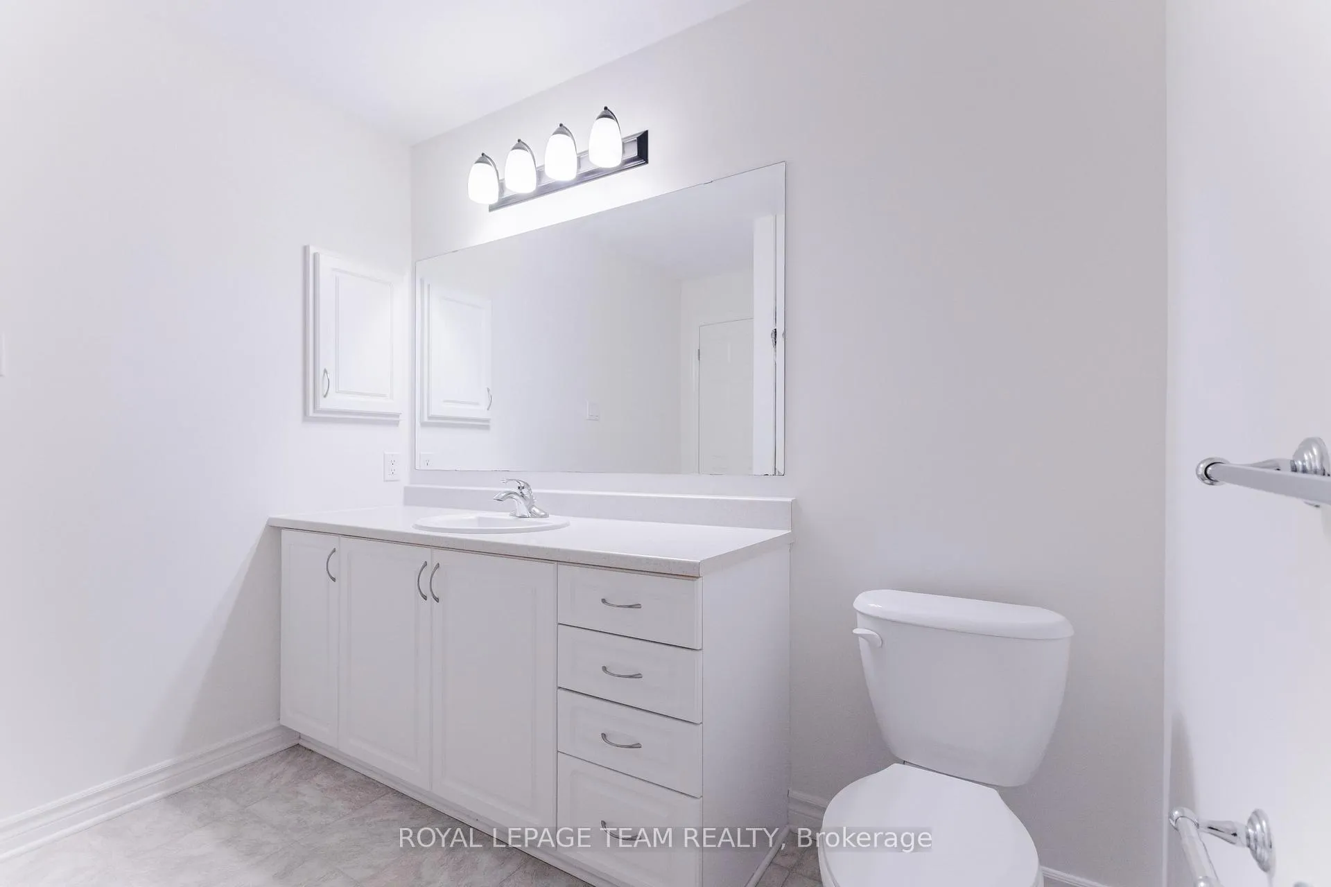 Photo 23 of 637 Clearbrook Drive, Ottawa, Barrhaven - Strandherd — HOMEH