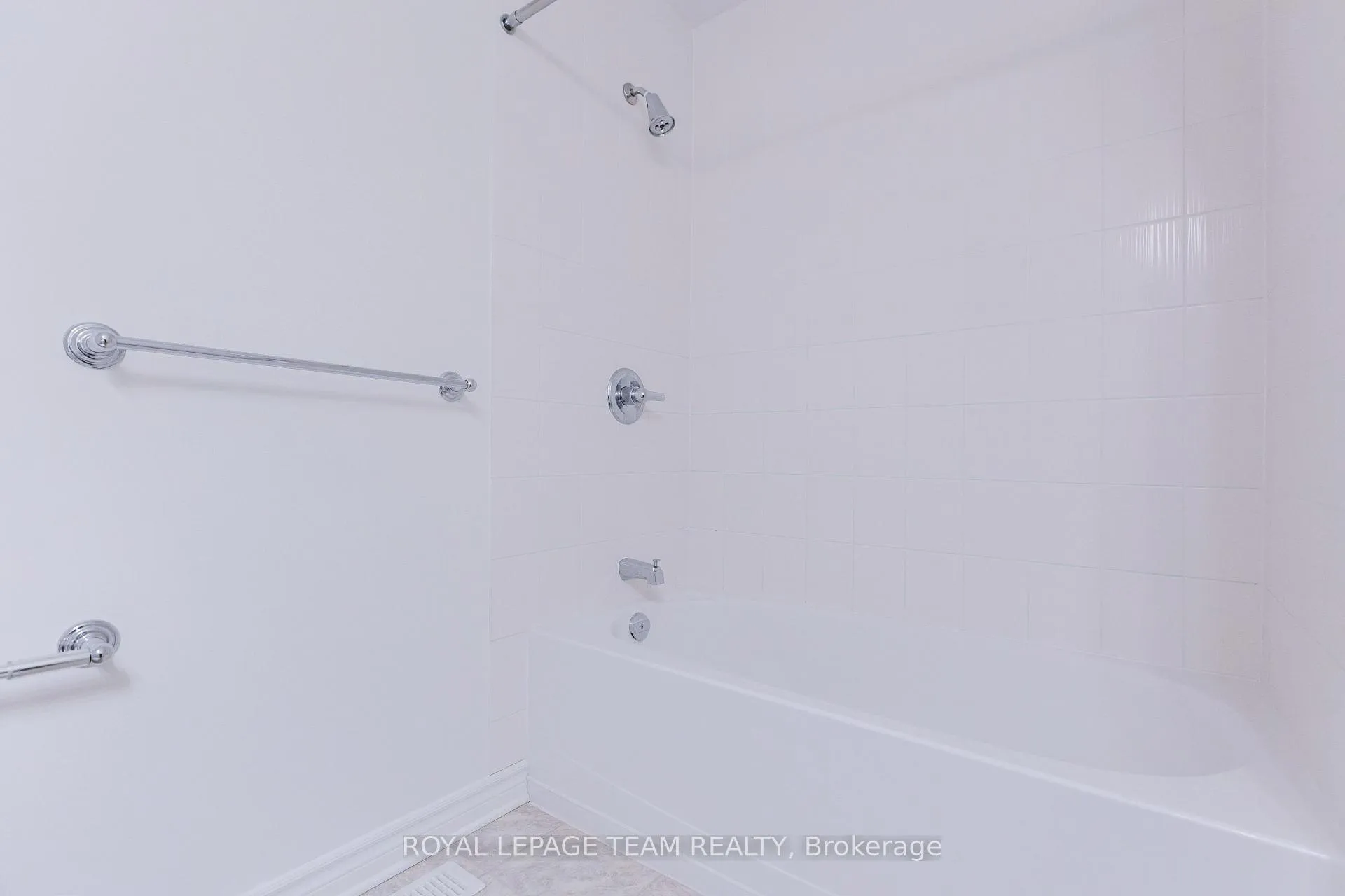 Photo 24 of 637 Clearbrook Drive, Ottawa, Barrhaven - Strandherd — HOMEH