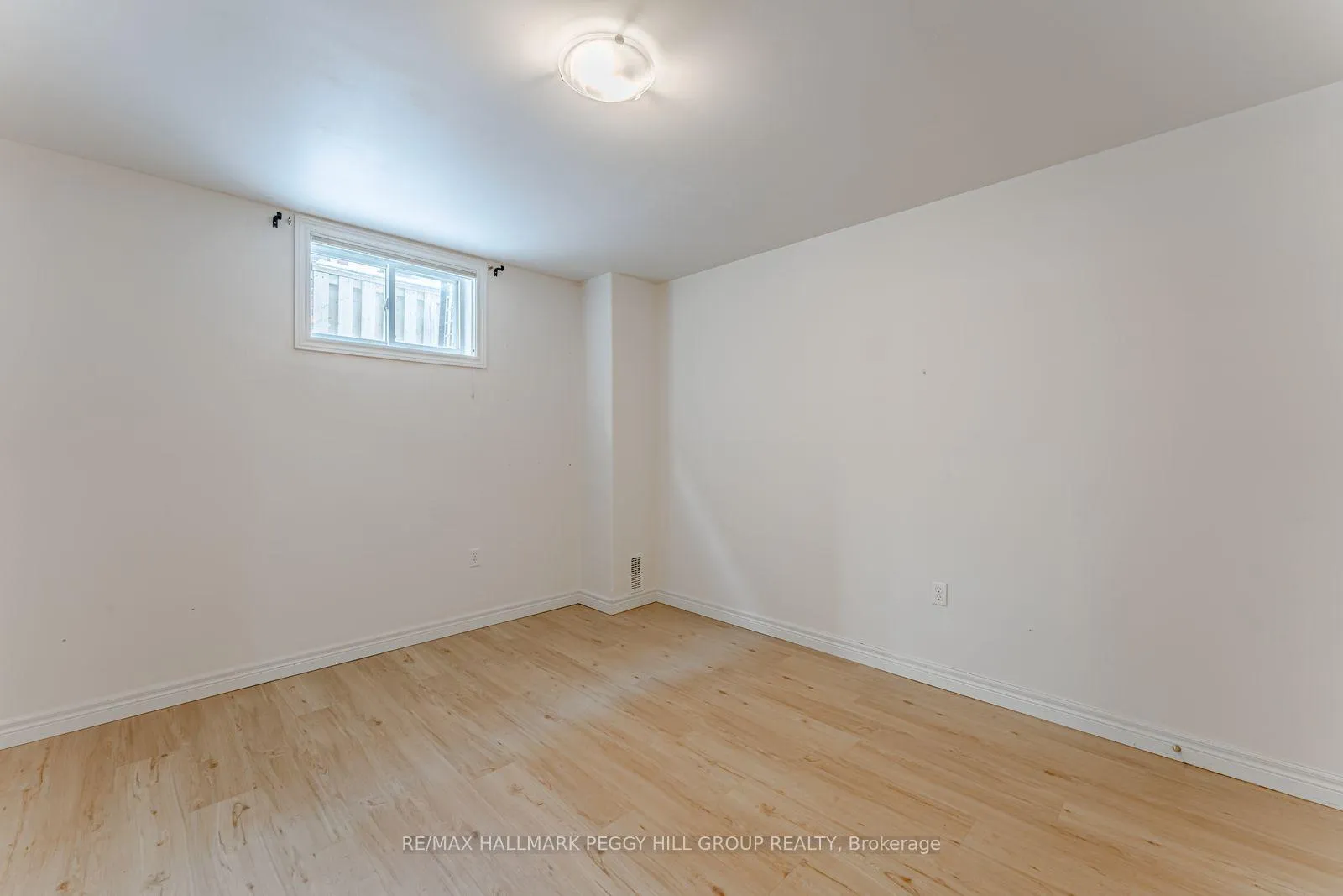 Photo 5 of Unit Lower, 12 Quinlan Road, Barrie, Georgian Drive — HOMEH
