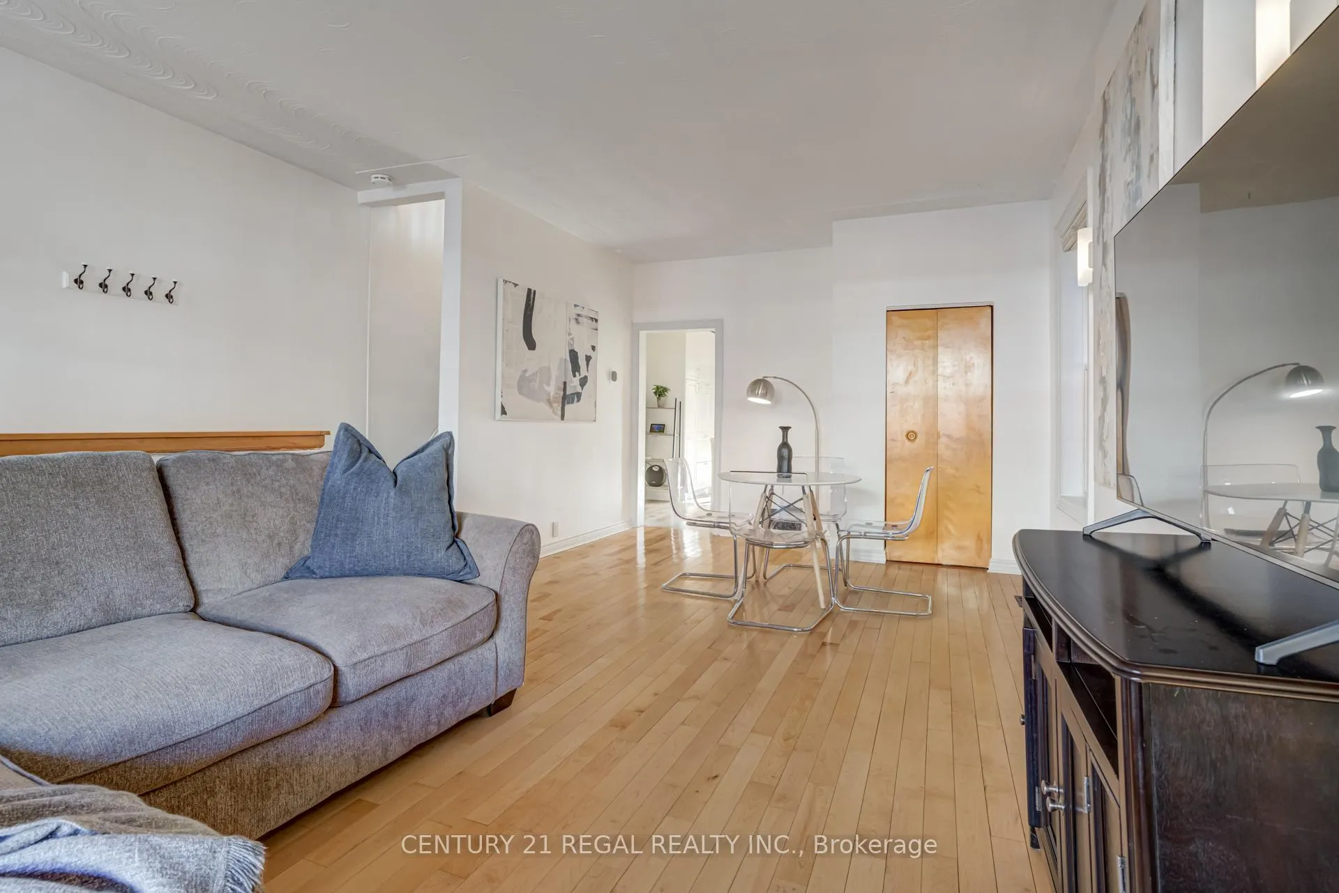 Photo 10 of 9 Mcneil Street, Hamilton, Central — HOMEH