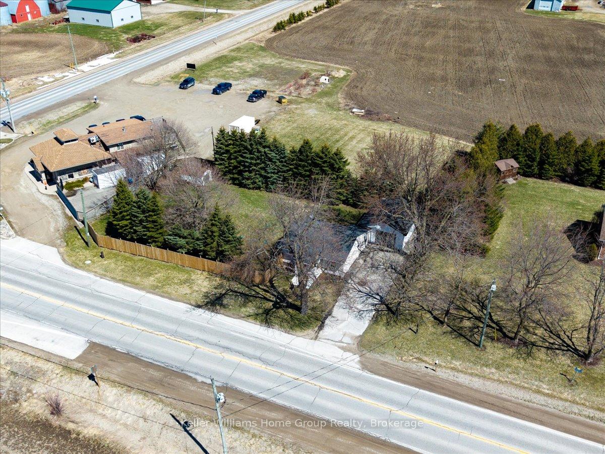 Photo 4 of 7637 Wellington 7 Road, Mapleton, Rural Mapleton — HOMEH