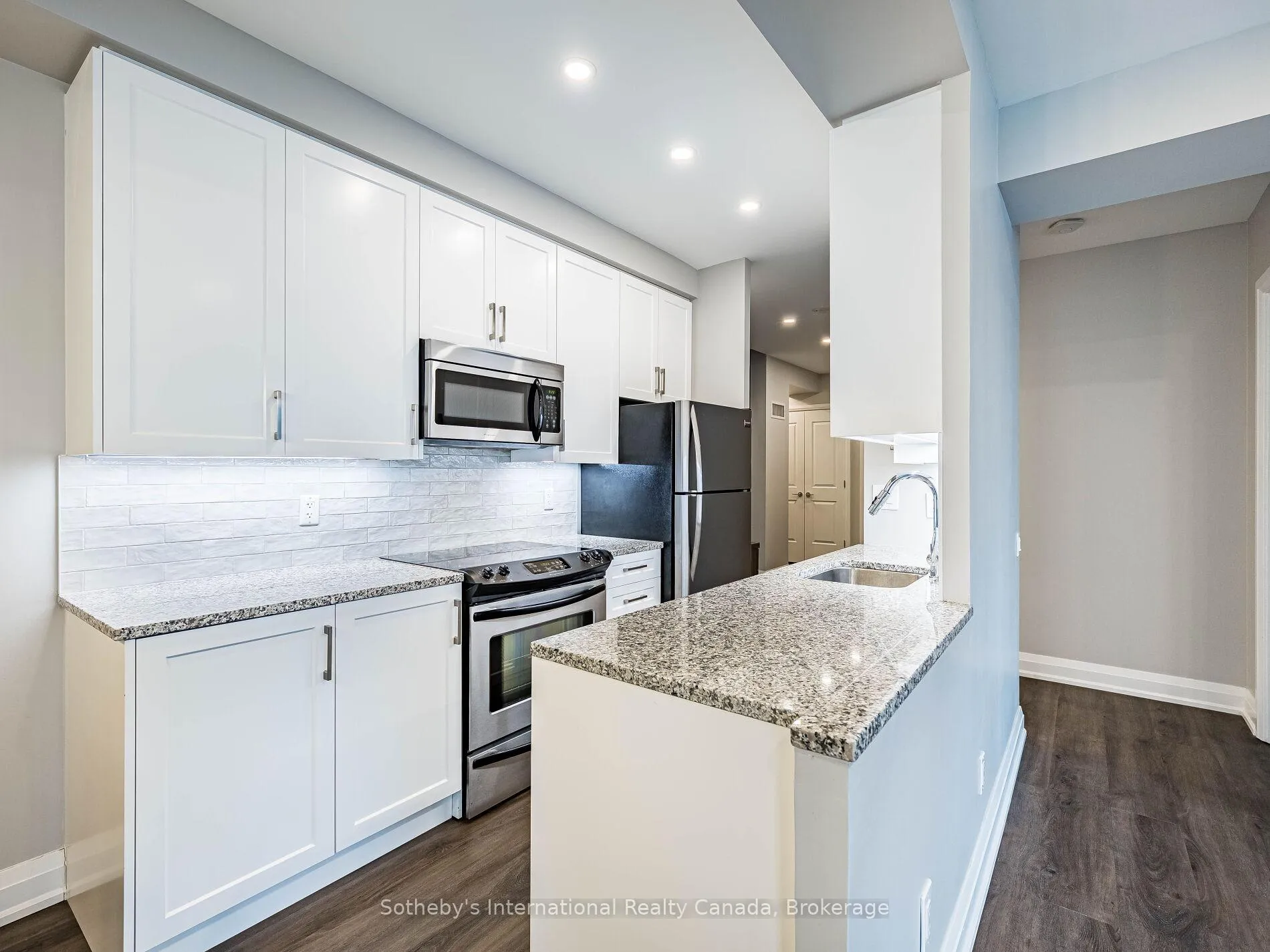 Photo 9 of Unit 407, 83 Redpath Avenue, Toronto, Mount Pleasant West — HOMEH
