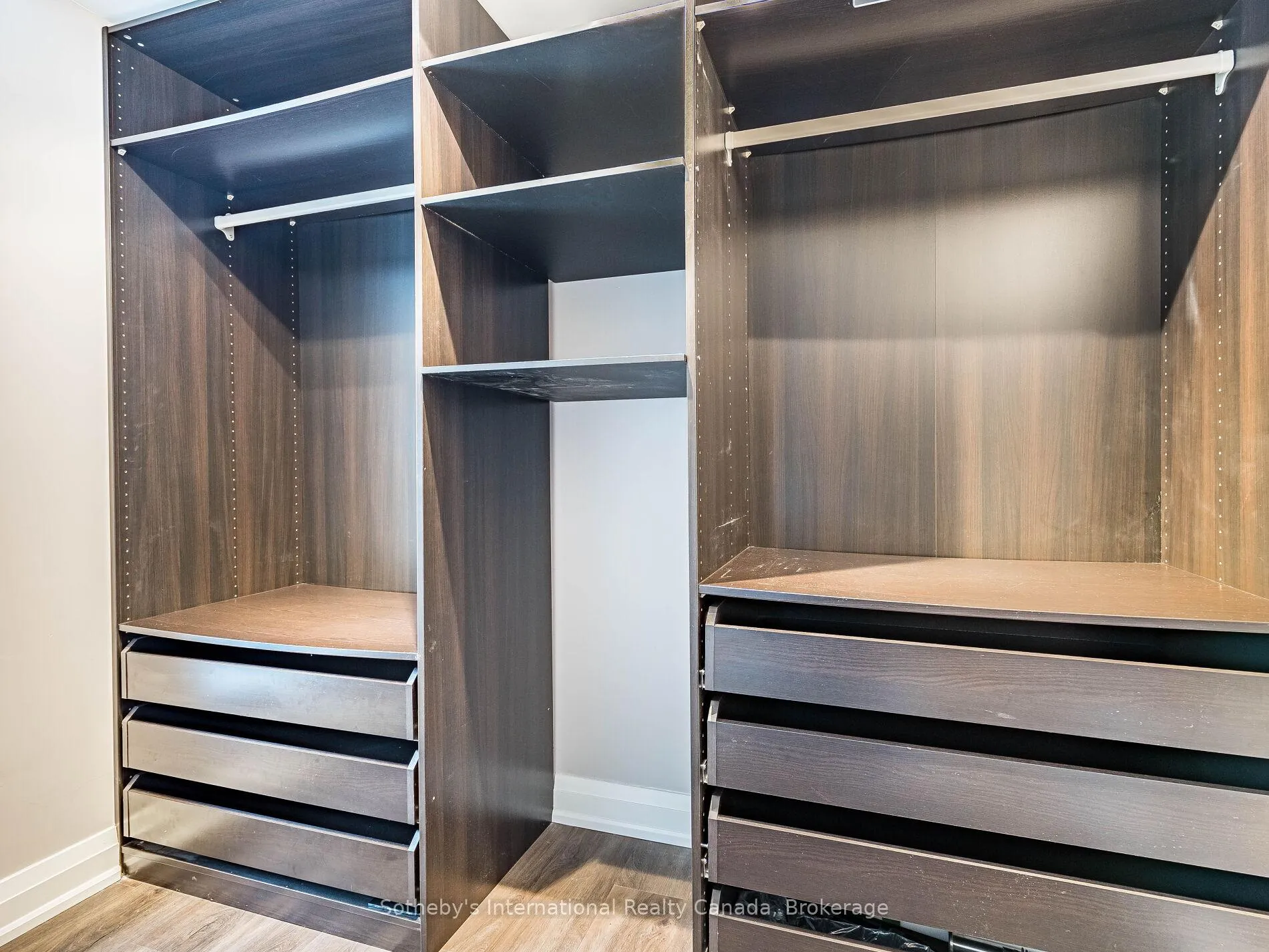 Photo 14 of Unit 407, 83 Redpath Avenue, Toronto, Mount Pleasant West — HOMEH