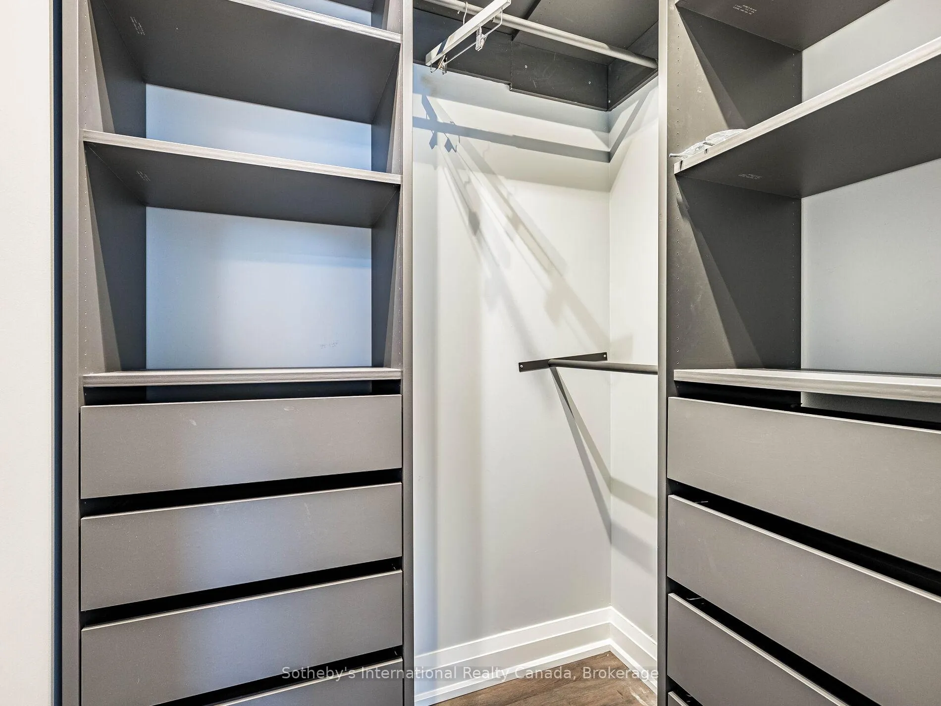 Photo 15 of Unit 407, 83 Redpath Avenue, Toronto, Mount Pleasant West — HOMEH