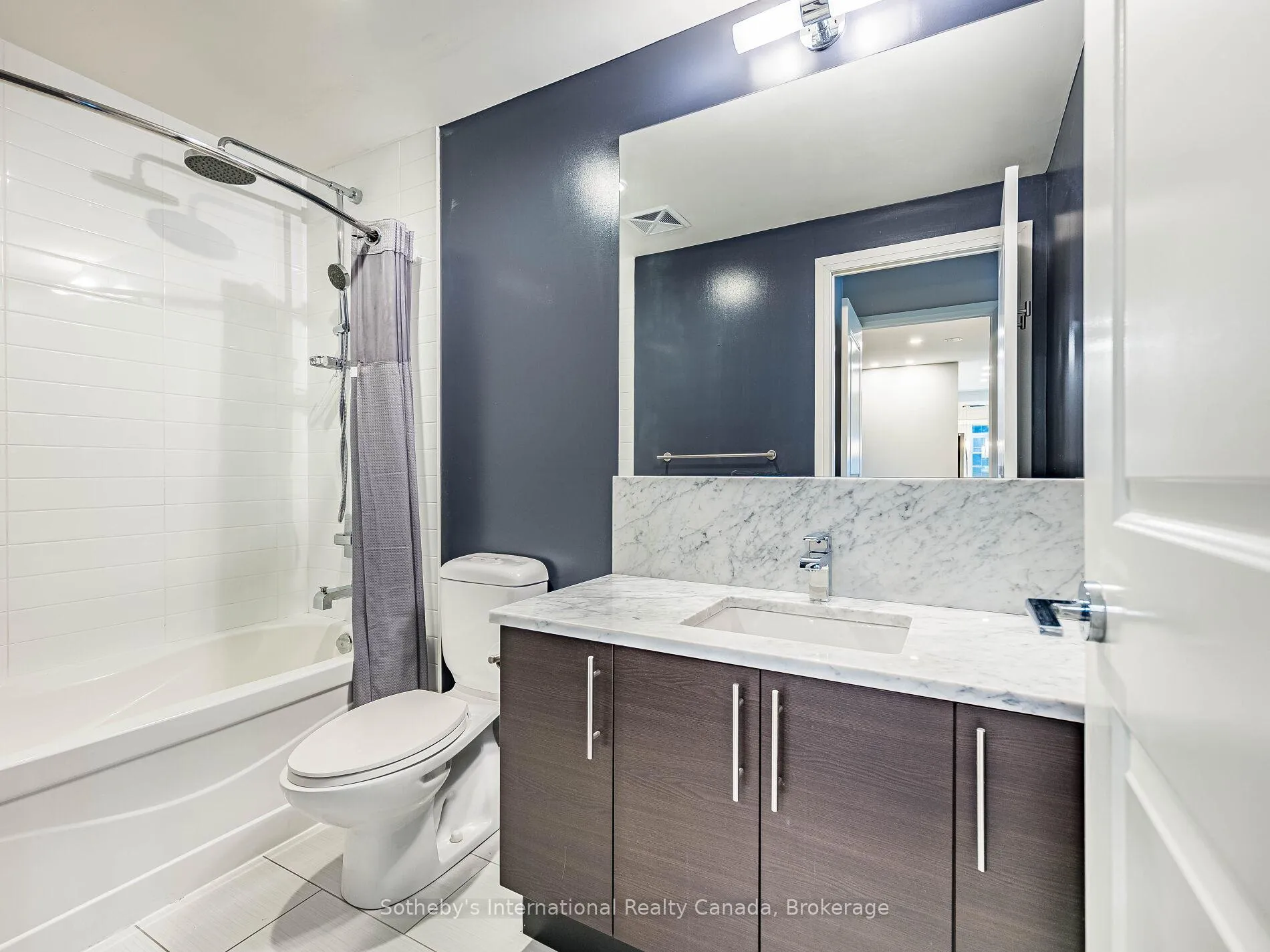 Photo 18 of Unit 407, 83 Redpath Avenue, Toronto, Mount Pleasant West — HOMEH
