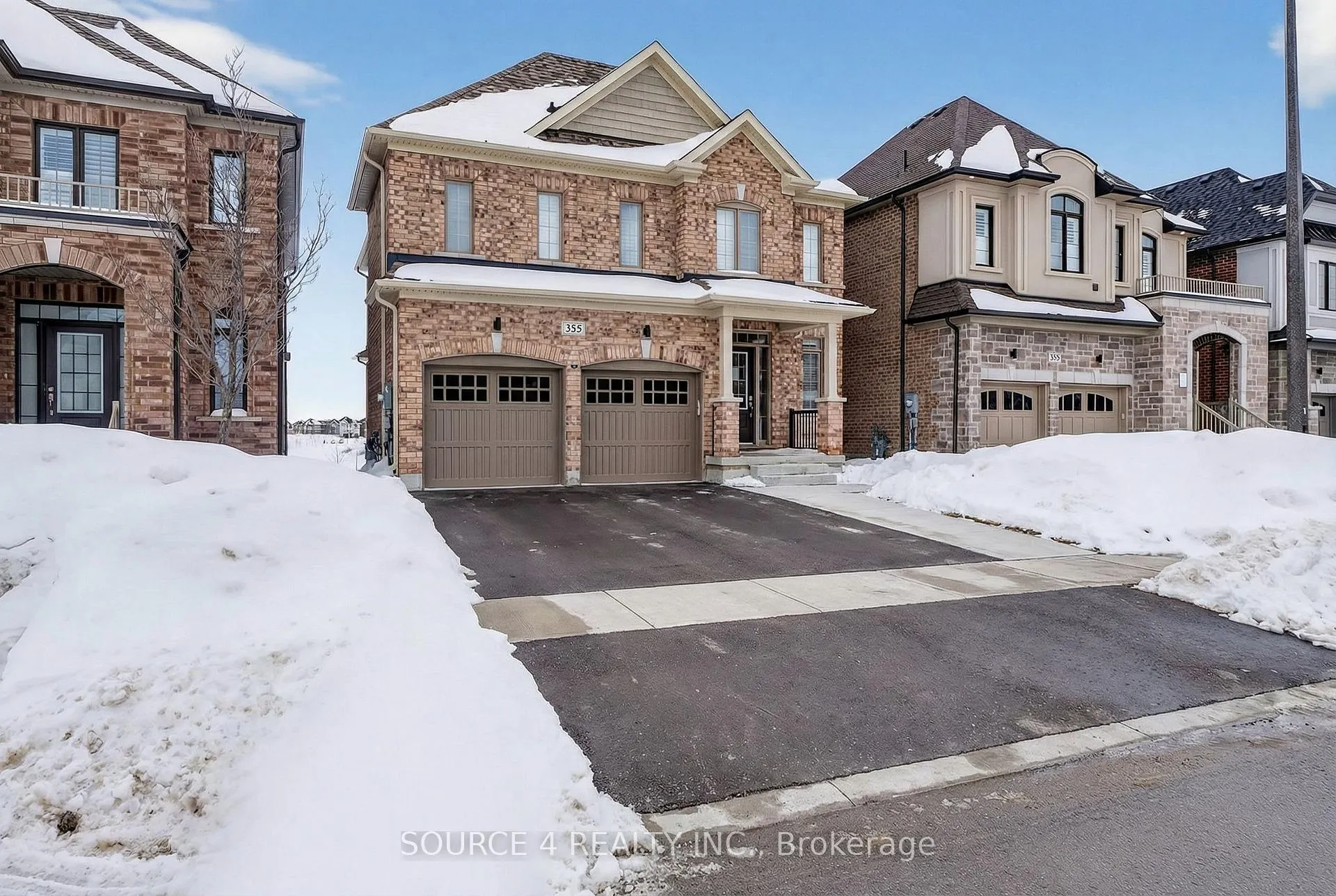Photo 2 of 355 Danny Wheeler Boulevard, Georgina, Keswick North — HOMEH