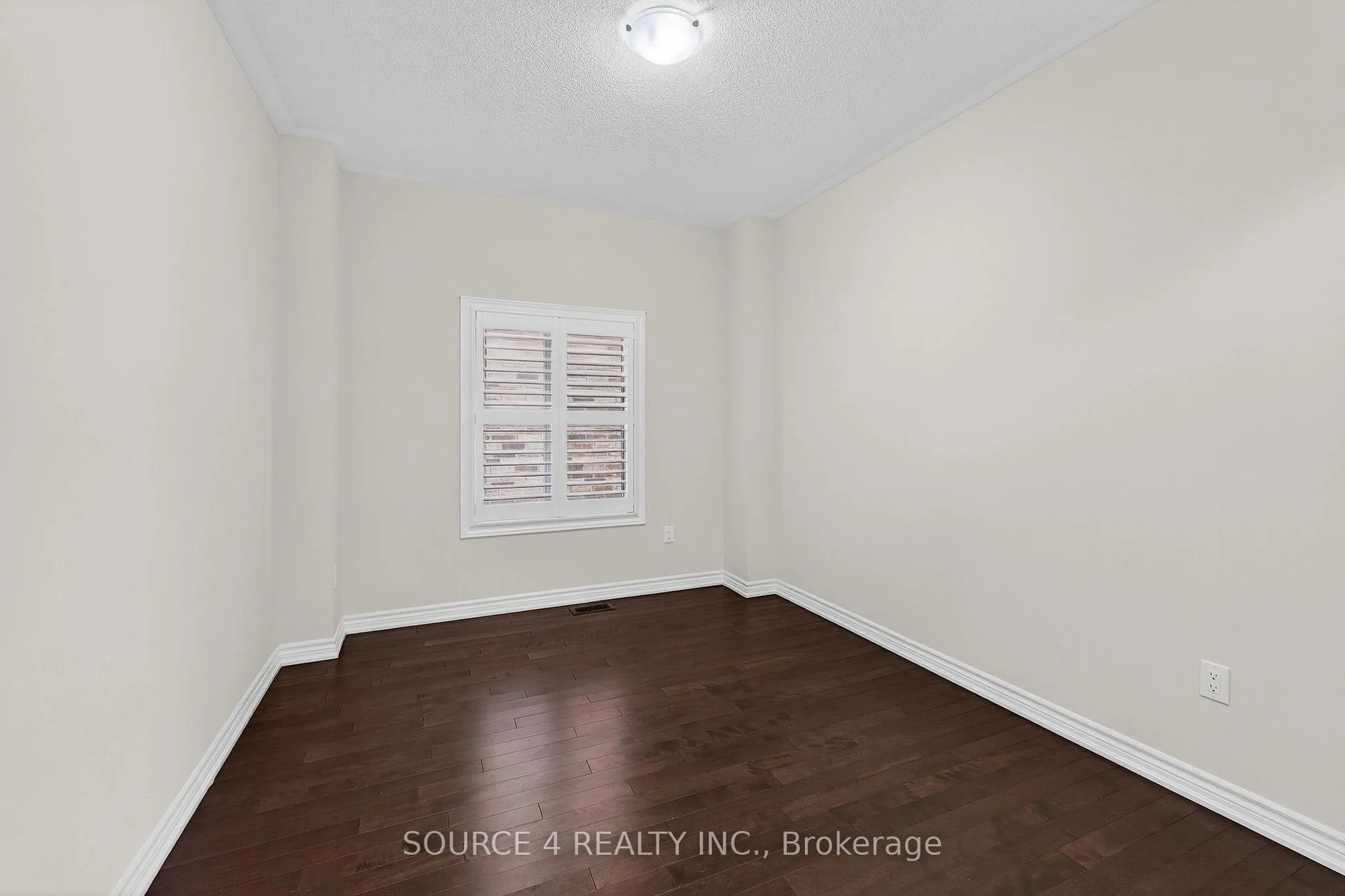 Photo 8 of 355 Danny Wheeler Boulevard, Georgina, Keswick North — HOMEH