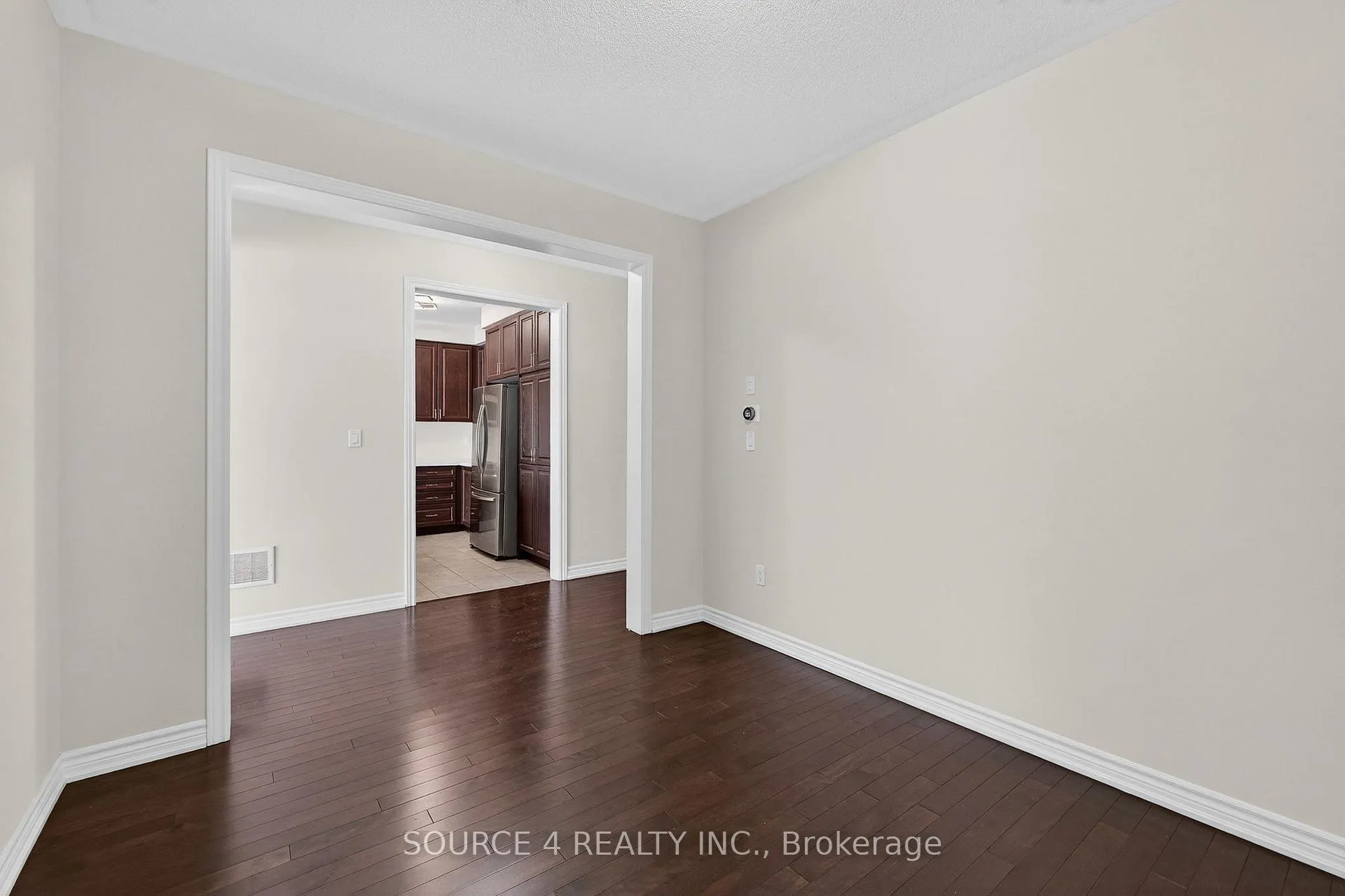 Photo 9 of 355 Danny Wheeler Boulevard, Georgina, Keswick North — HOMEH