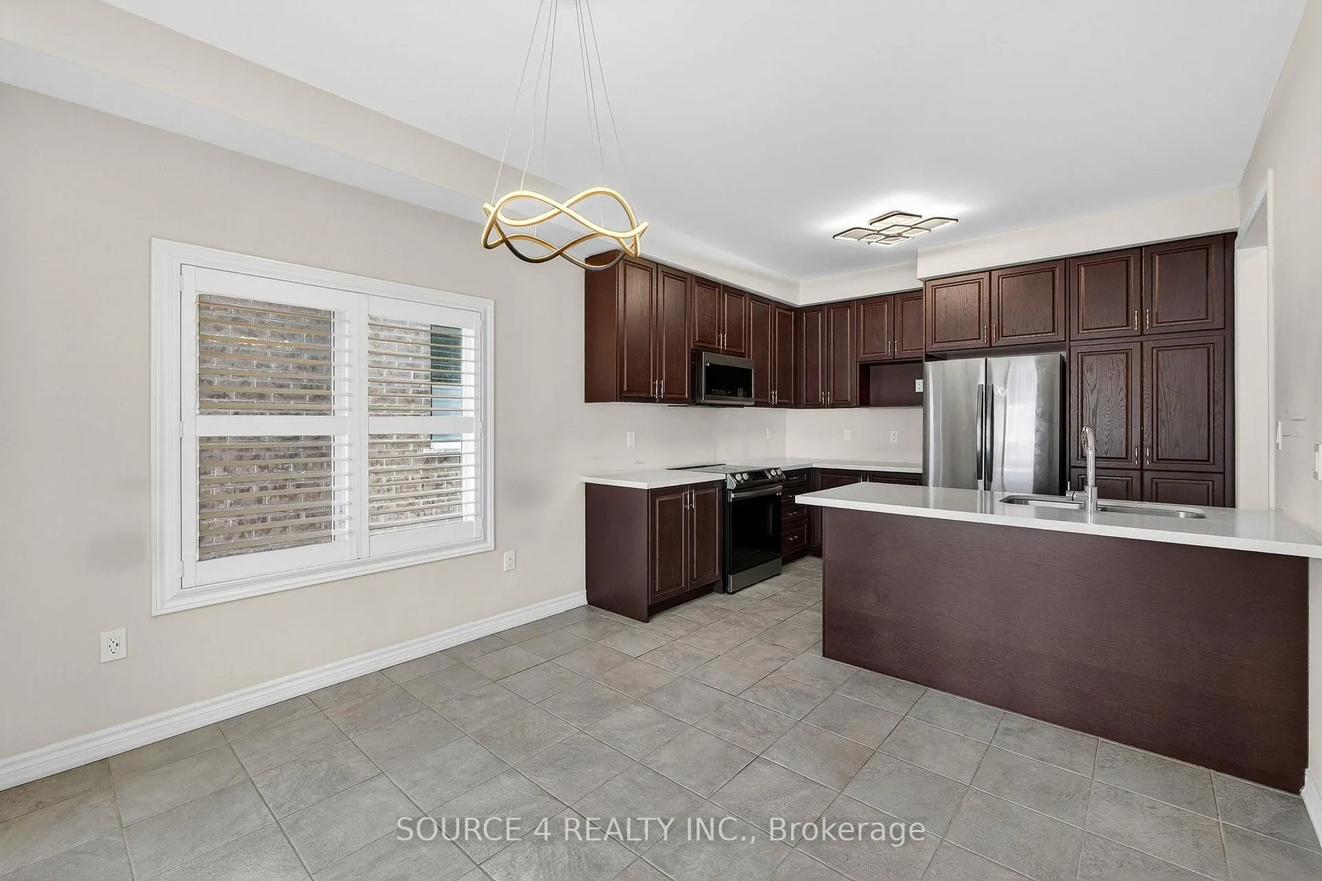 Photo 12 of 355 Danny Wheeler Boulevard, Georgina, Keswick North — HOMEH