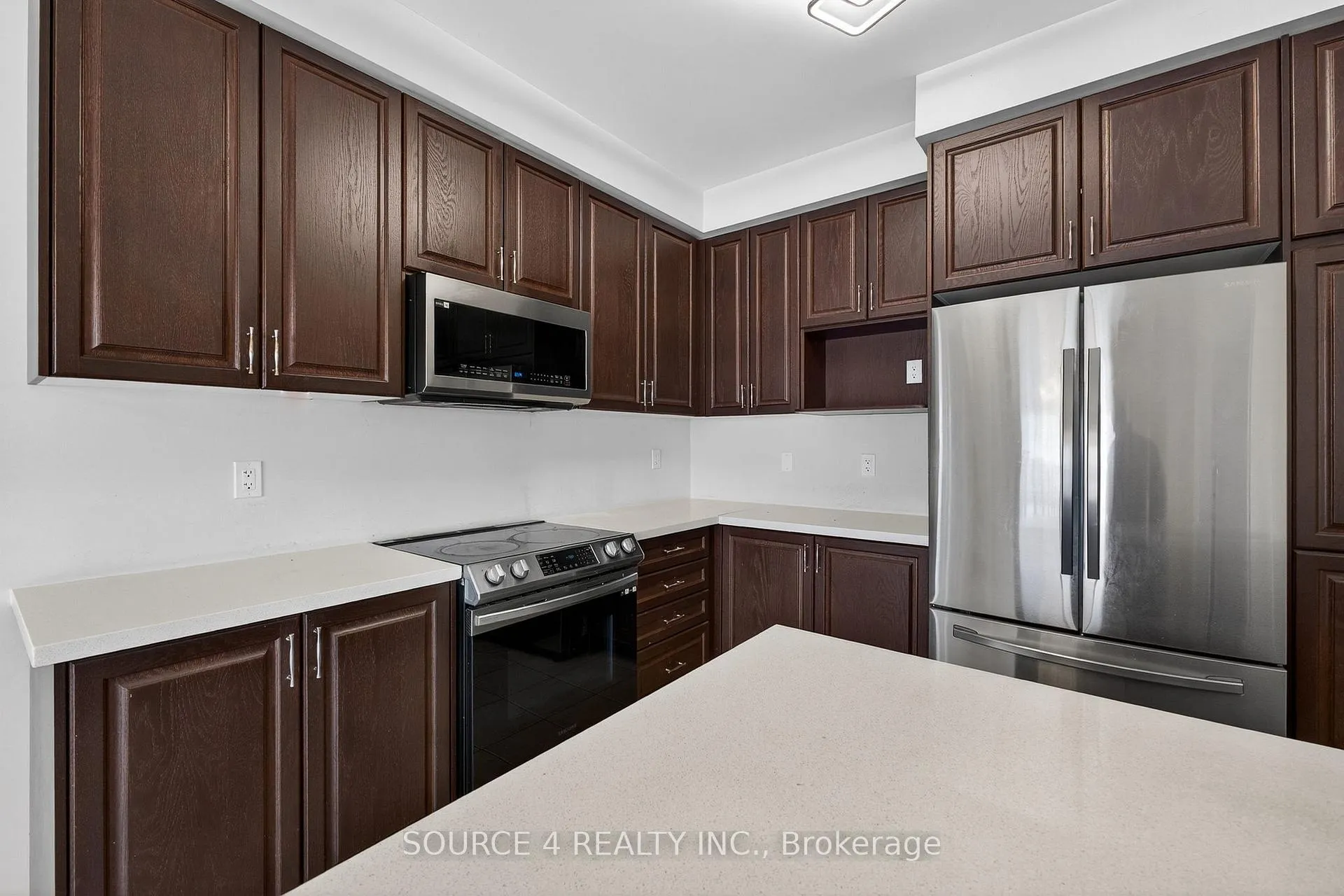 Photo 15 of 355 Danny Wheeler Boulevard, Georgina, Keswick North — HOMEH