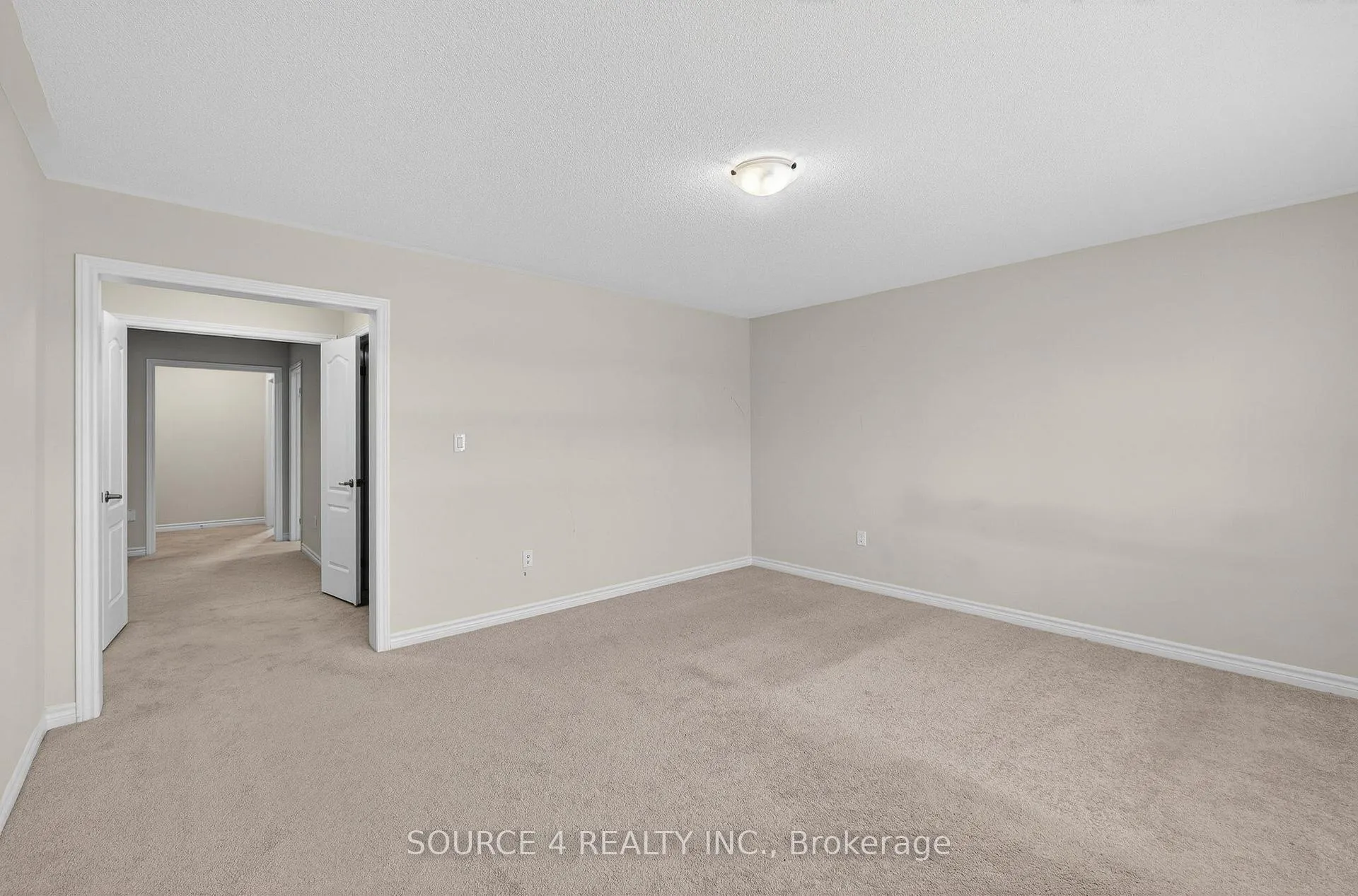 Photo 21 of 355 Danny Wheeler Boulevard, Georgina, Keswick North — HOMEH
