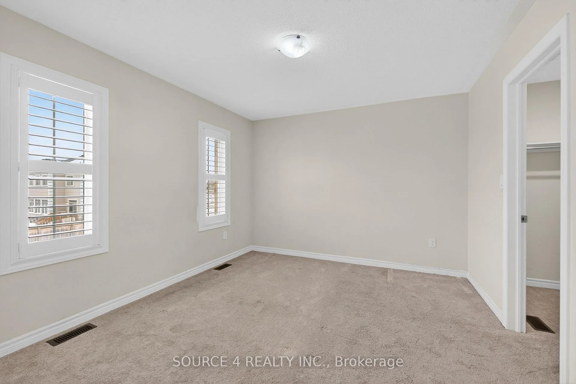 Photo 25 of 355 Danny Wheeler Boulevard, Georgina, Keswick North — HOMEH