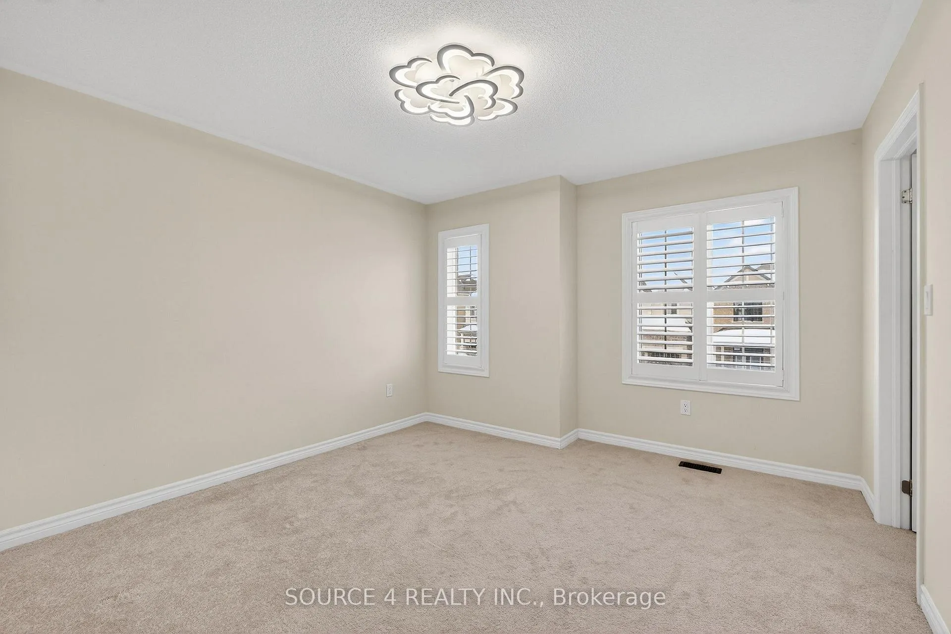 Photo 27 of 355 Danny Wheeler Boulevard, Georgina, Keswick North — HOMEH