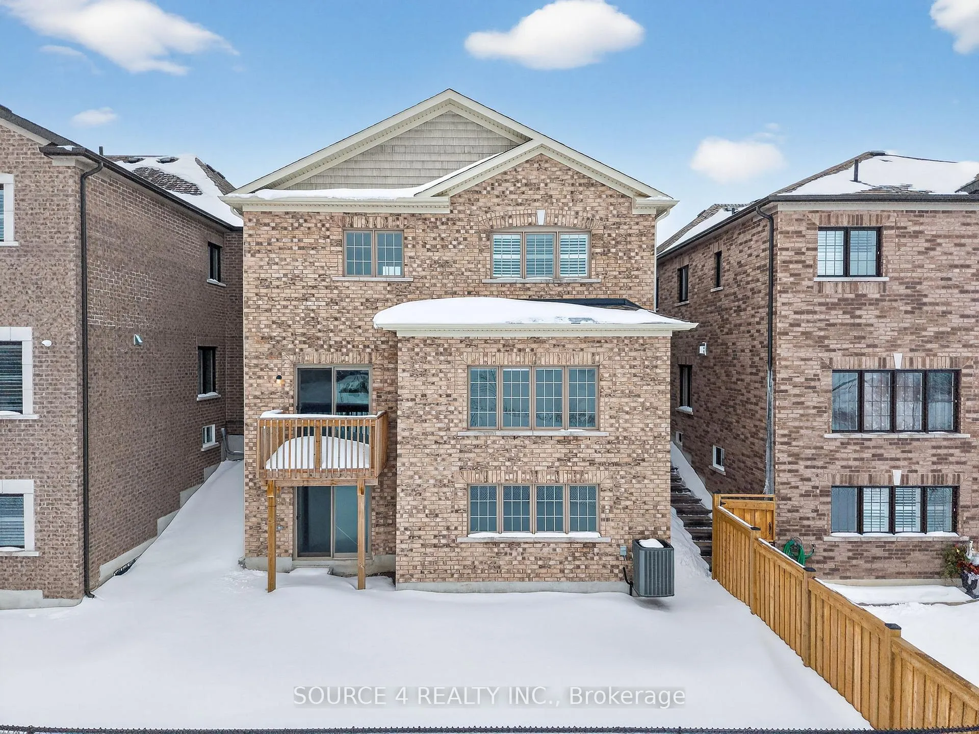 Photo 35 of 355 Danny Wheeler Boulevard, Georgina, Keswick North — HOMEH