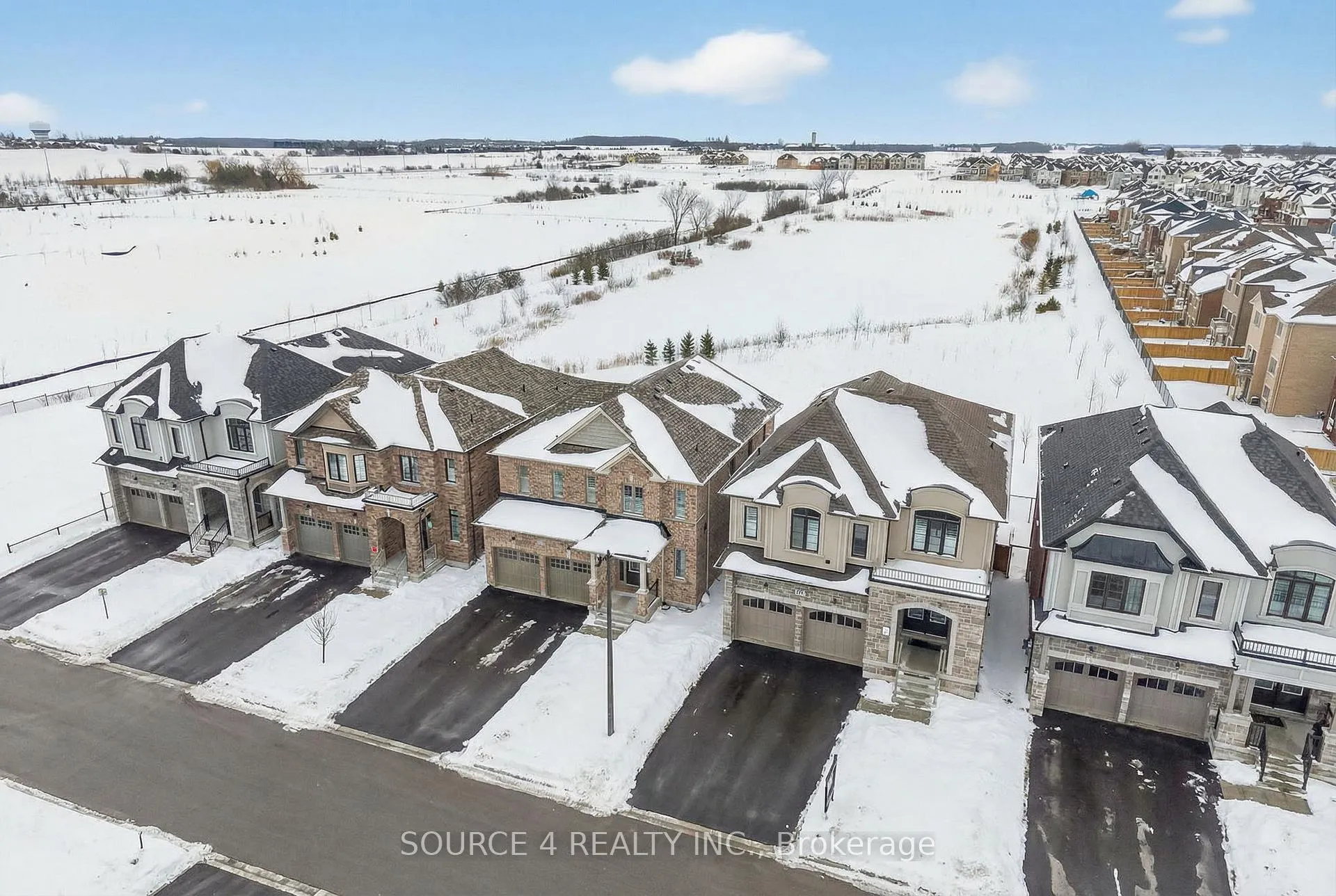 Photo 45 of 355 Danny Wheeler Boulevard, Georgina, Keswick North — HOMEH