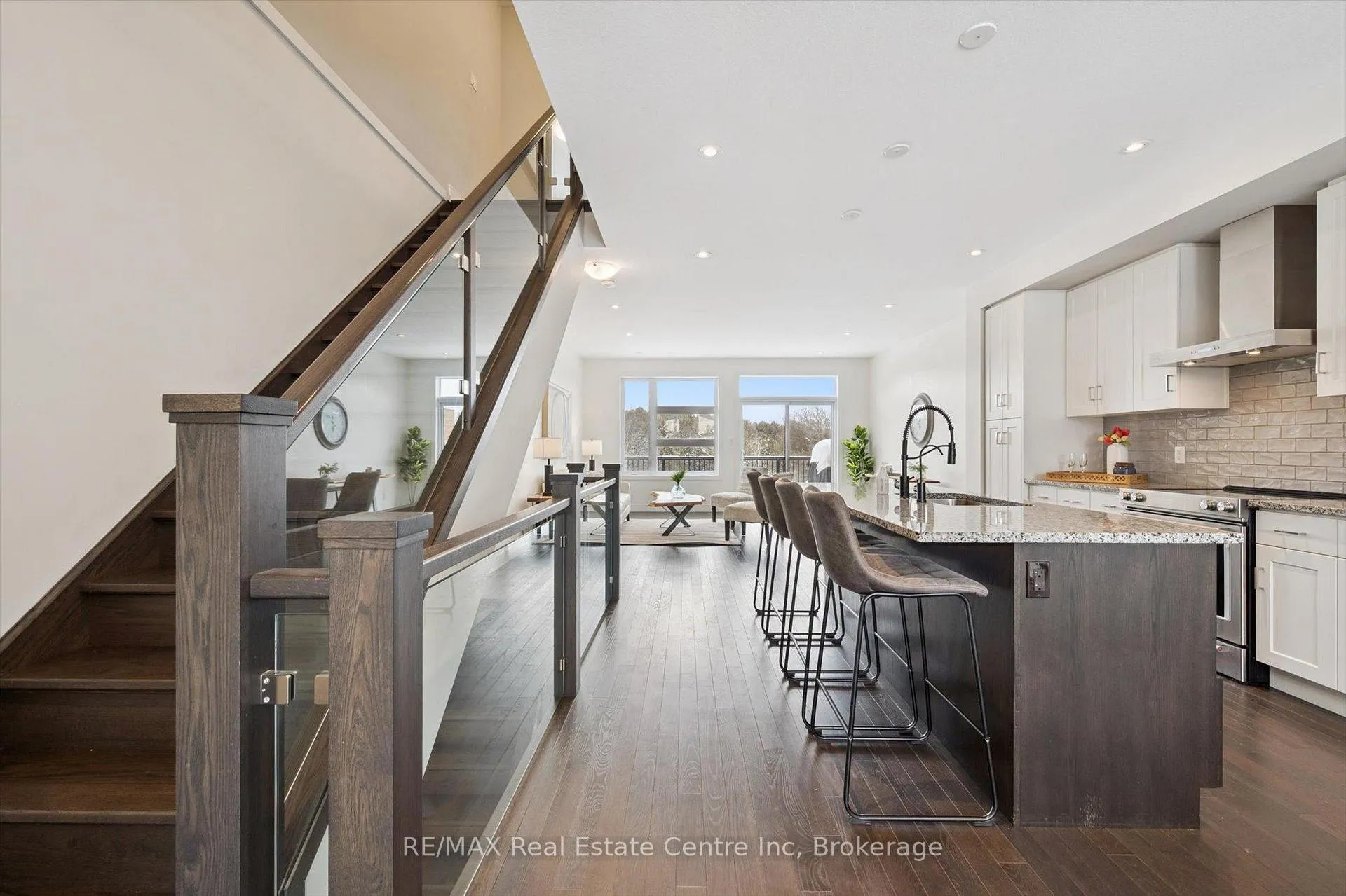 Photo 11 of Unit 71, 60 Arkell Road, Guelph, Kortright East — HOMEH