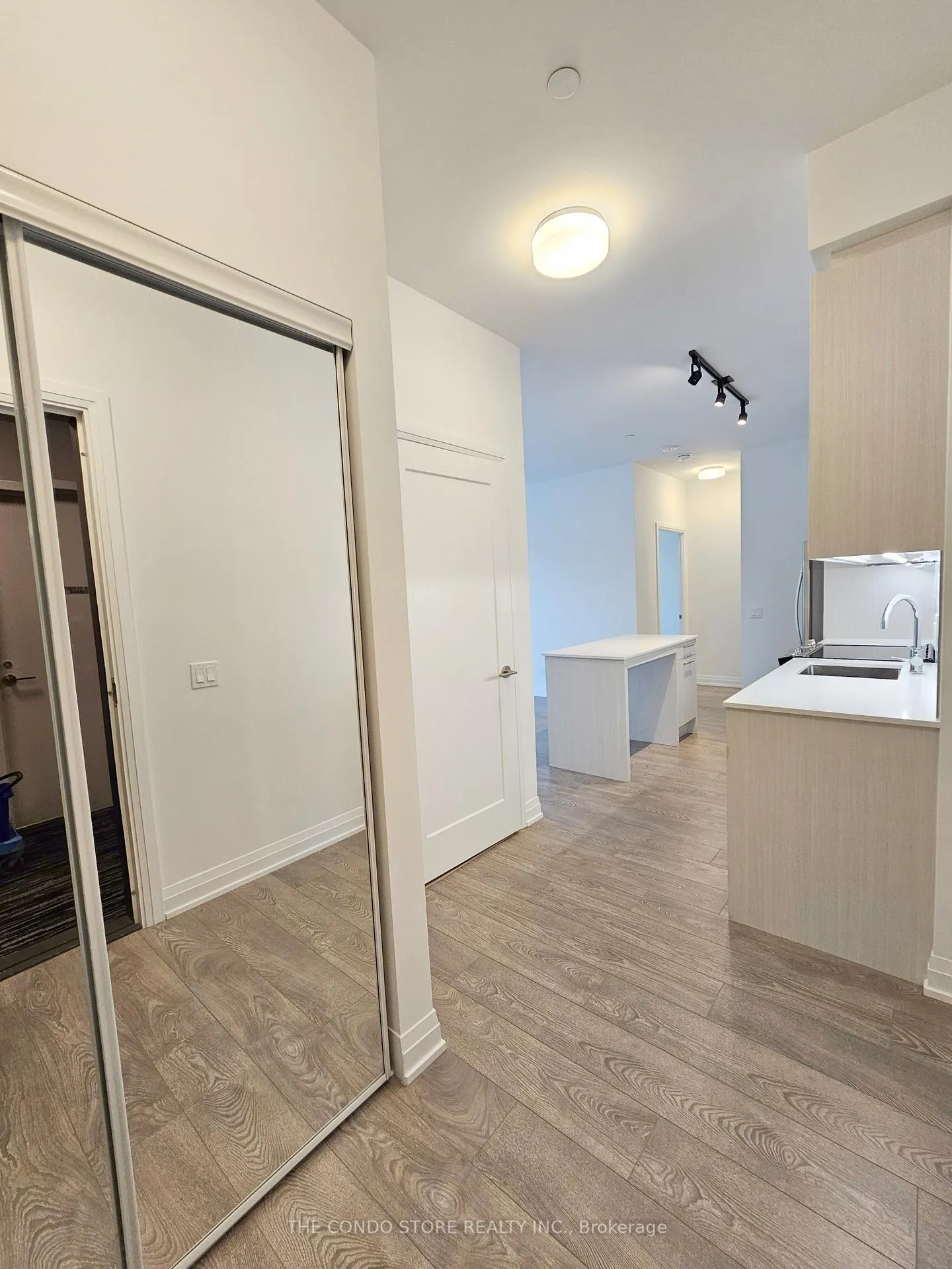 Photo 2 of Unit 208, 286 Main Street, Toronto, East End-Danforth — HOMEH