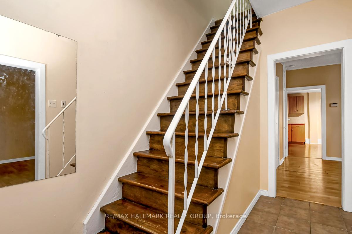 Photo 4 of 518 Clarence Street E, Ottawa, Lower Town — HOMEH