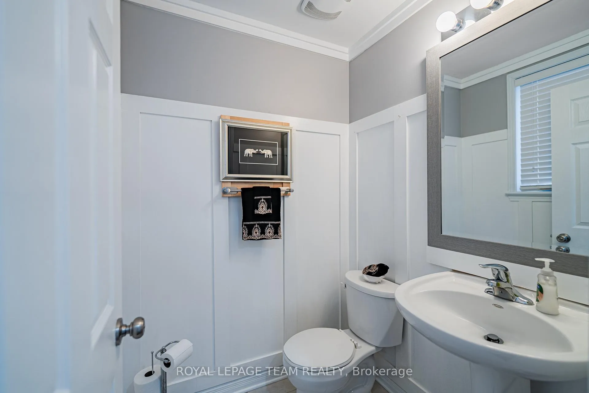 Photo 6 of 156 Sunita Crescent, Ottawa, Barrhaven - Stonebridge — HOMEH