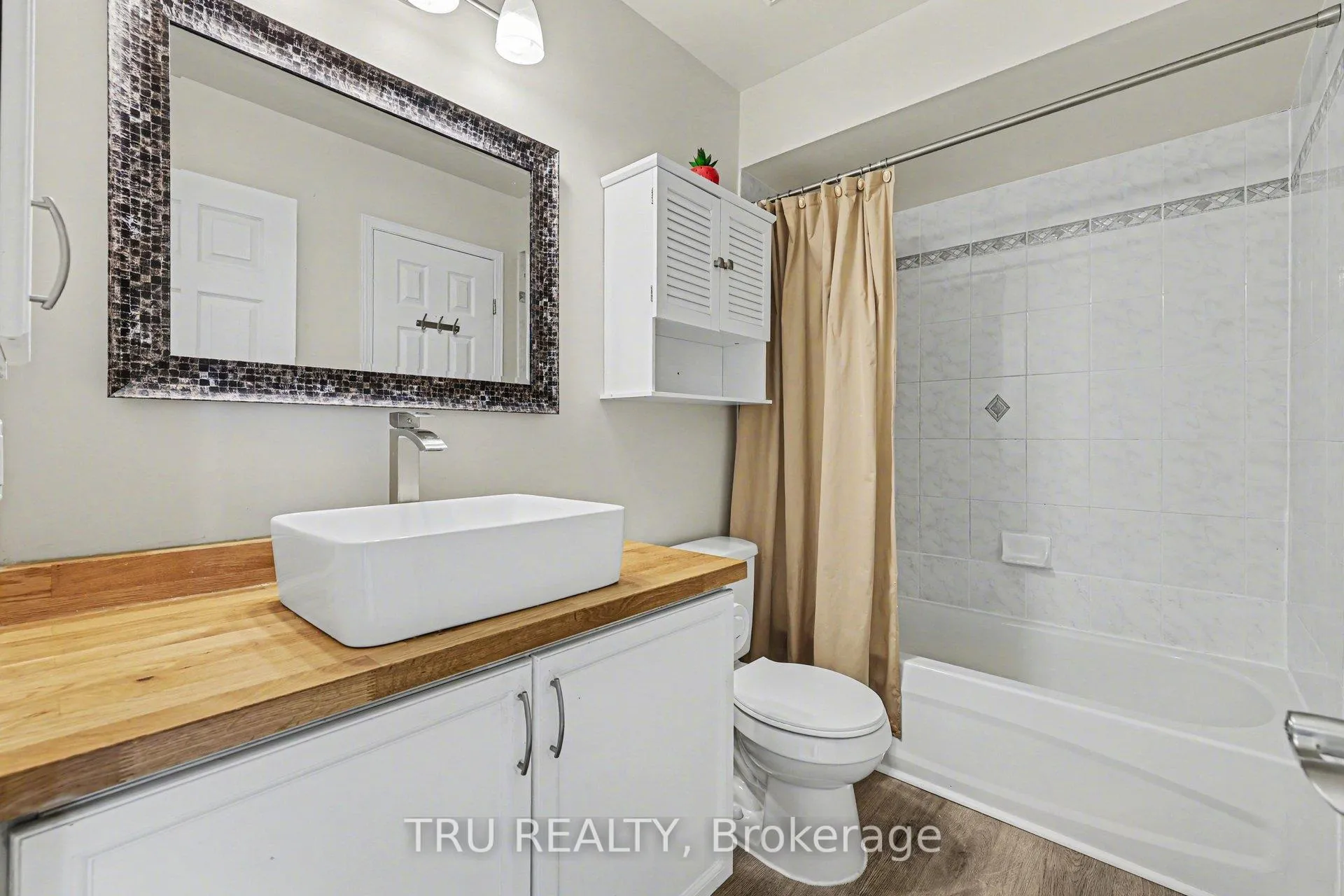 Photo 18 of 37 Daventry Crescent, Ottawa, Barrhaven - Longfields — HOMEH