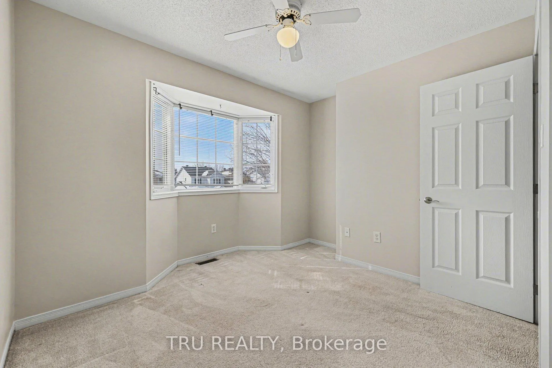 Photo 20 of 37 Daventry Crescent, Ottawa, Barrhaven - Longfields — HOMEH