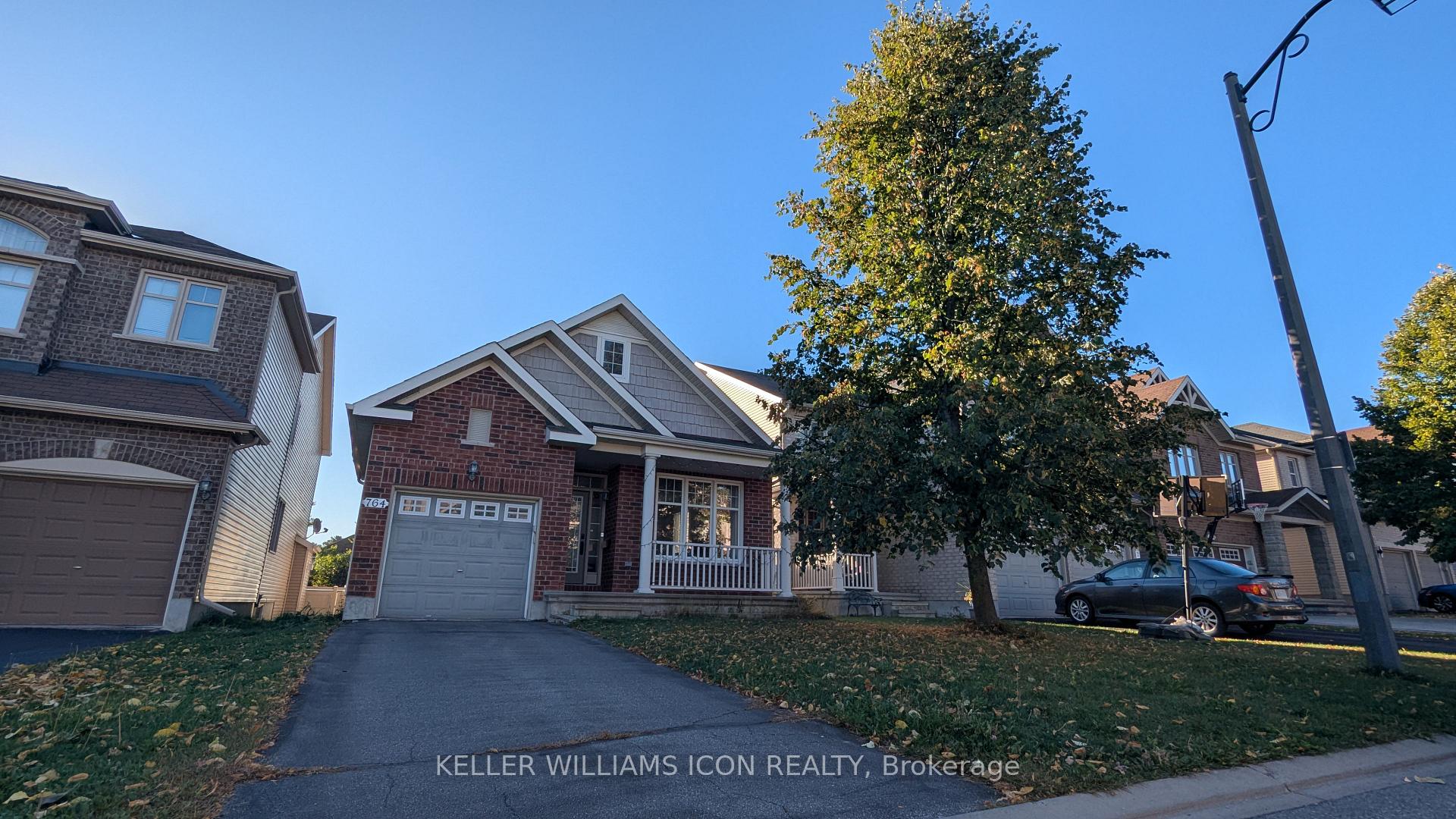 Photo 2 of 764 Fletcher Circle, Ottawa, Kanata - Kanata Lakes/Heritage Hills — HOMEH