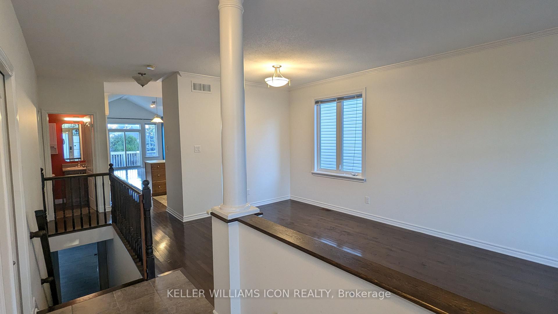 Photo 3 of 764 Fletcher Circle, Ottawa, Kanata - Kanata Lakes/Heritage Hills — HOMEH