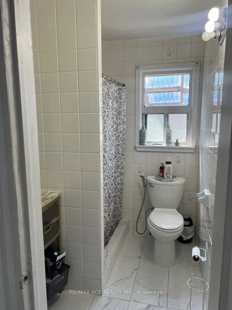 Photo 8 of Unit Main, 65 Craiglee Drive, Scarborough, Birchcliffe-Cliffside — HOMEH