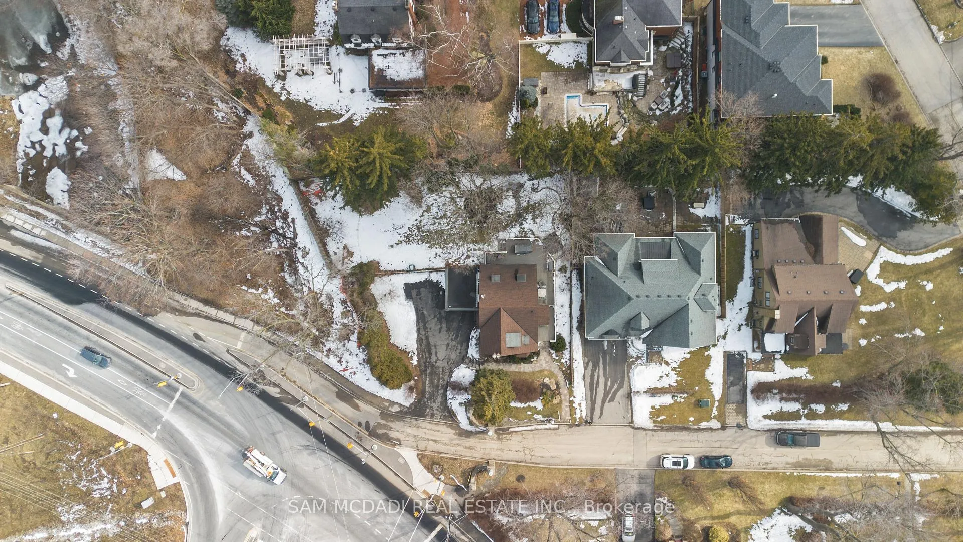 Photo 1 of 1064 Mohawk Road, Burlington, LaSalle — HOMEH