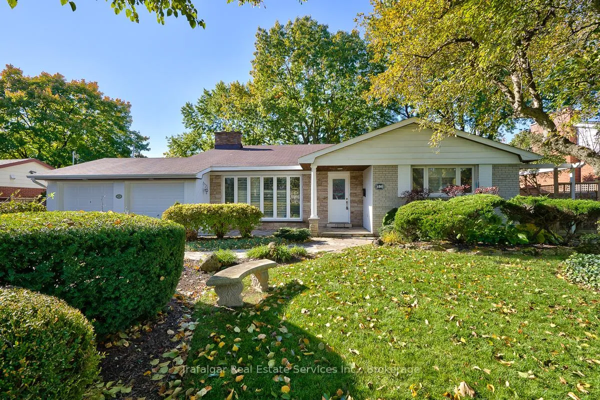 Photo 3 of 180 Tracina Drive, Oakville, Southwest — HOMEH