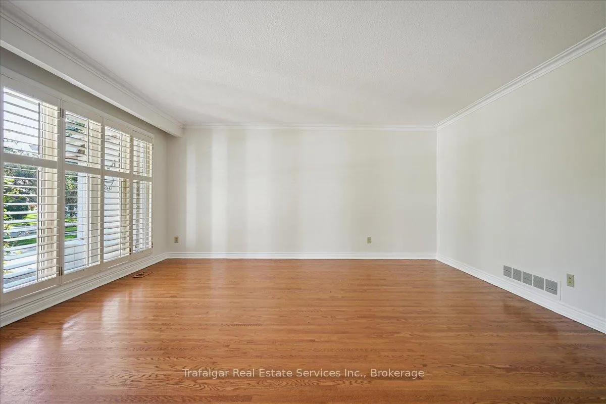 Photo 6 of 180 Tracina Drive, Oakville, Southwest — HOMEH