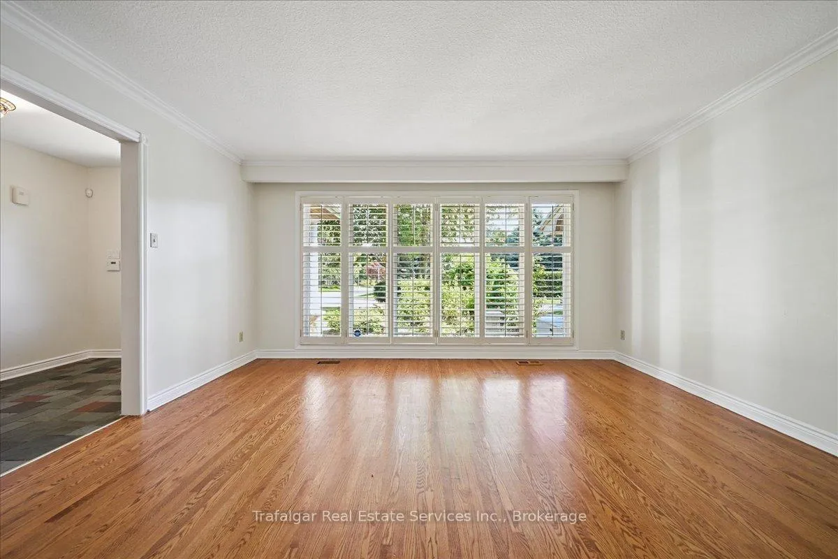 Photo 7 of 180 Tracina Drive, Oakville, Southwest — HOMEH